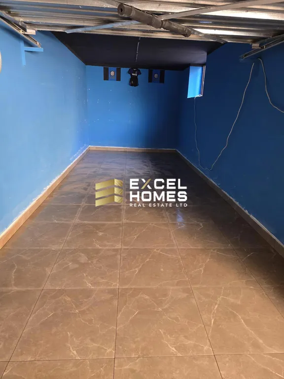 Garage in Msida, Malta – 67880