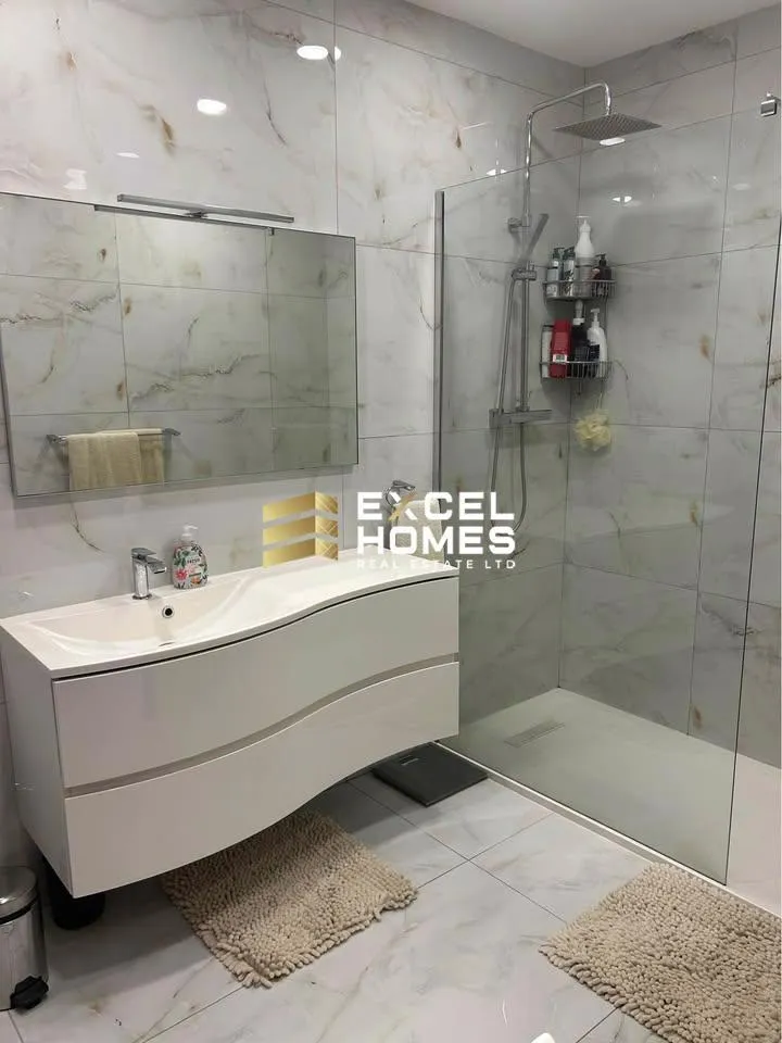 3 bedroom Penthouse in Swatar, Malta – 67820