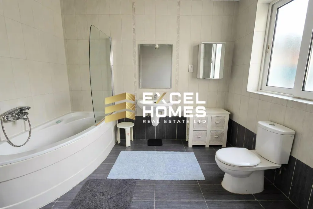 3 bedroom Penthouse in St Julians, Malta – 67812