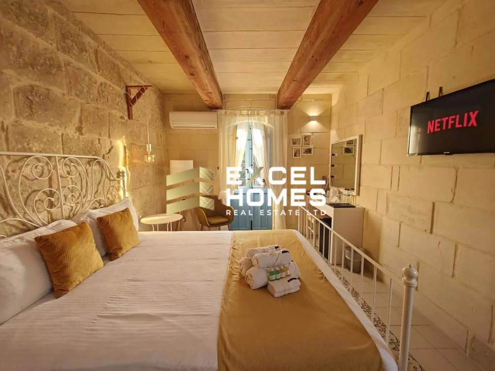 5 bedroom Farmhouse in Gharb, Malta – 66629