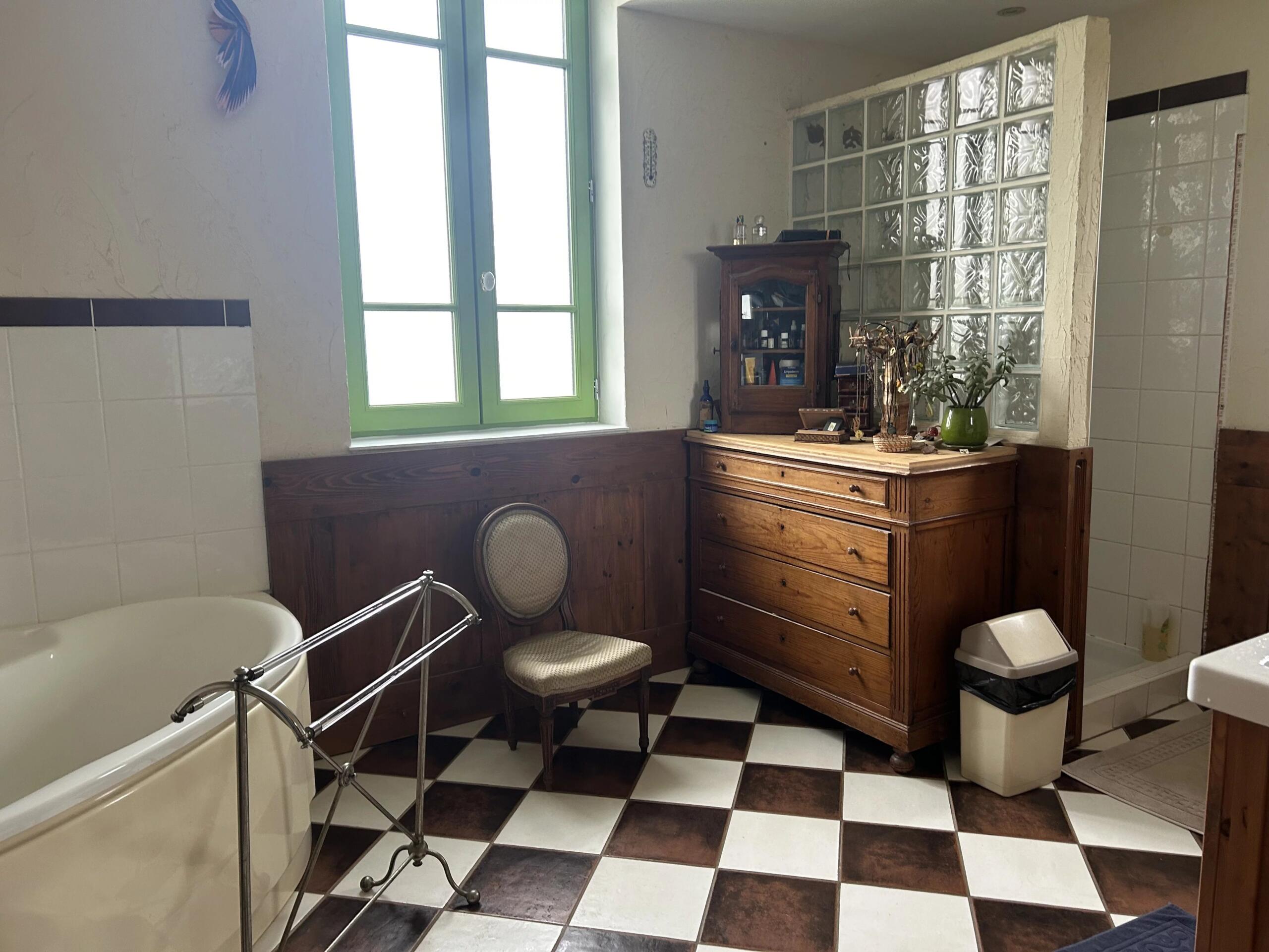 Riverside Country House with Outbuildings, Land and Garden – Les Barthes, Tarn-et-Garonne, Midi-Pyrénées – France – BVI85117