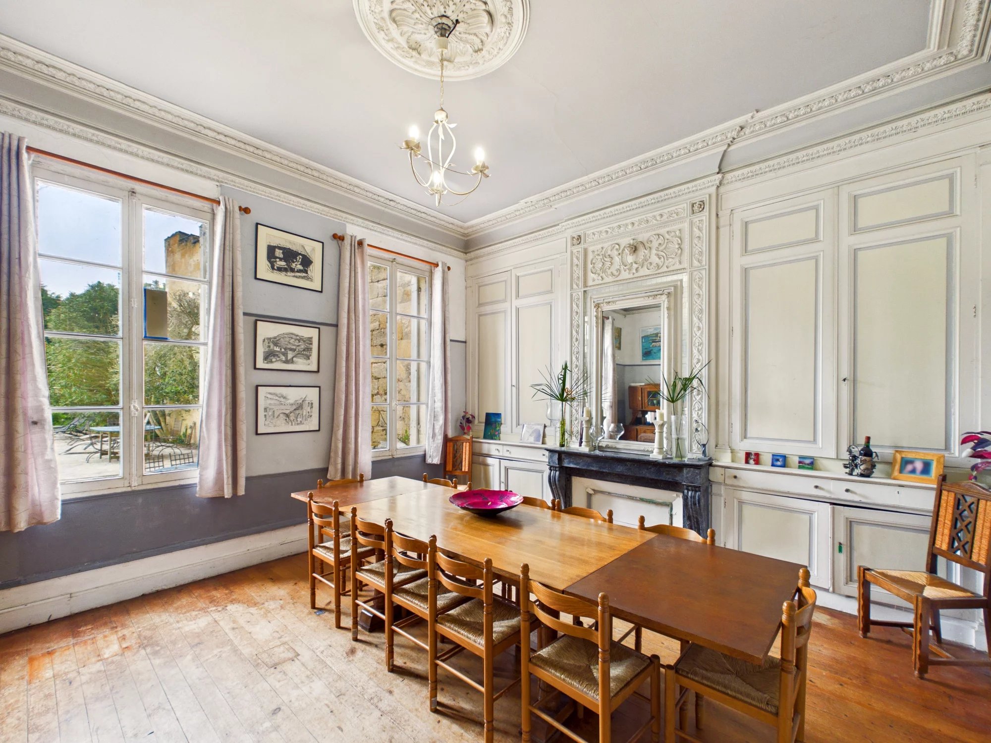 Elegant Townhouse with Guest House in the Heart of Castillon‑la‑Bataille, Aquitaine – France – BVI84512