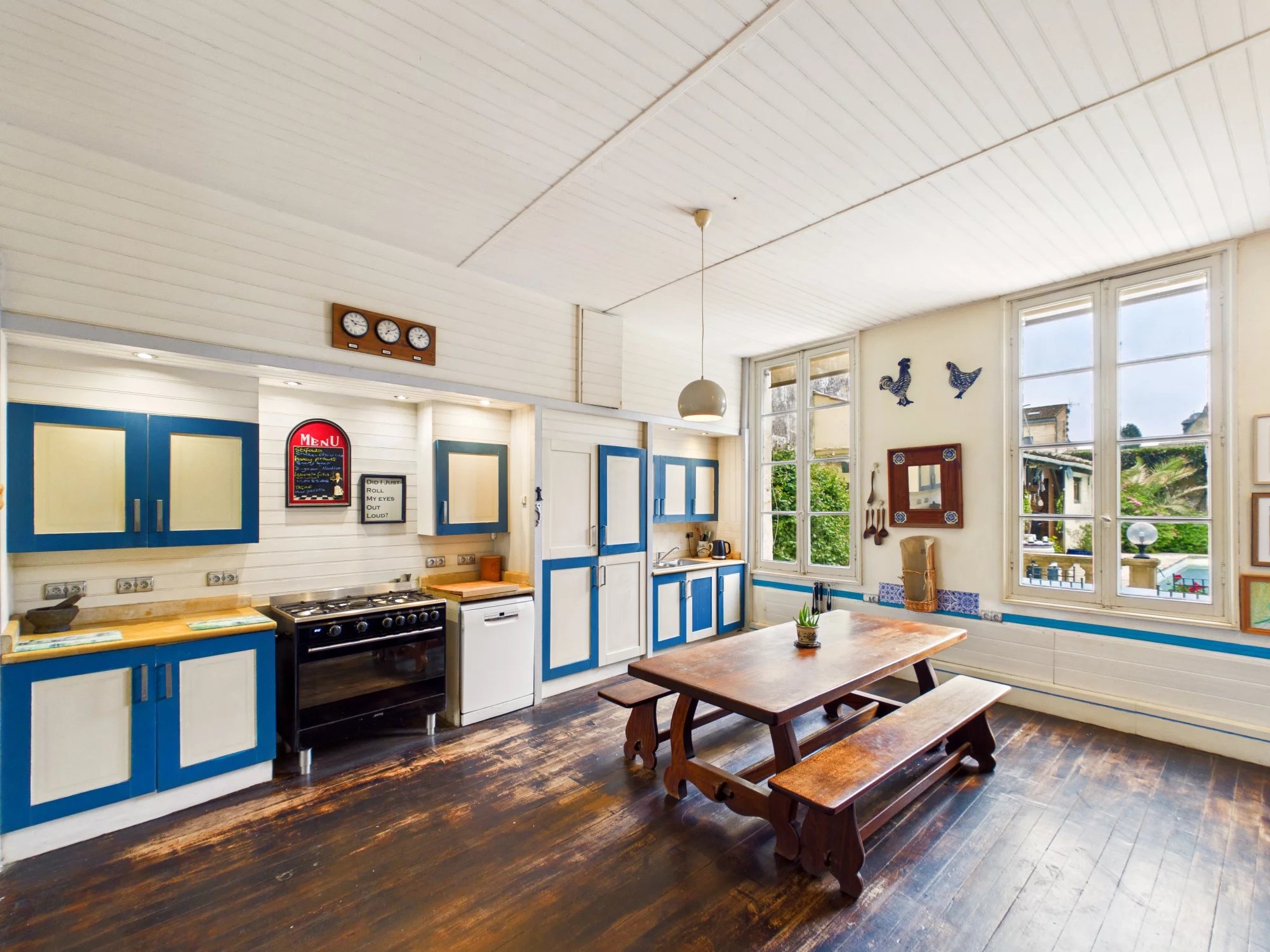 Elegant Townhouse with Guest House in the Heart of Castillon‑la‑Bataille, Aquitaine – France – BVI84512