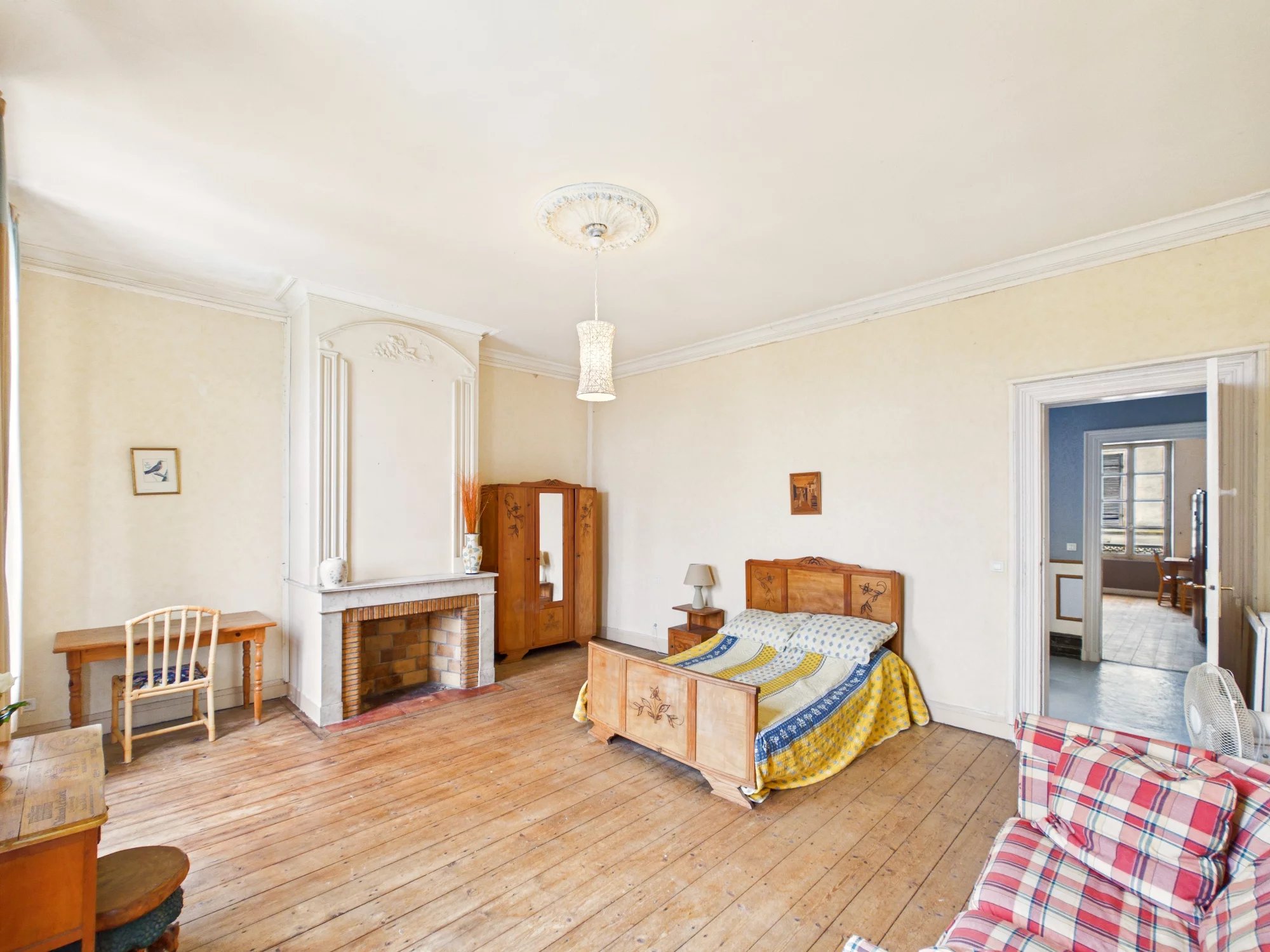 Elegant Townhouse with Guest House in the Heart of Castillon‑la‑Bataille, Aquitaine – France – BVI84512