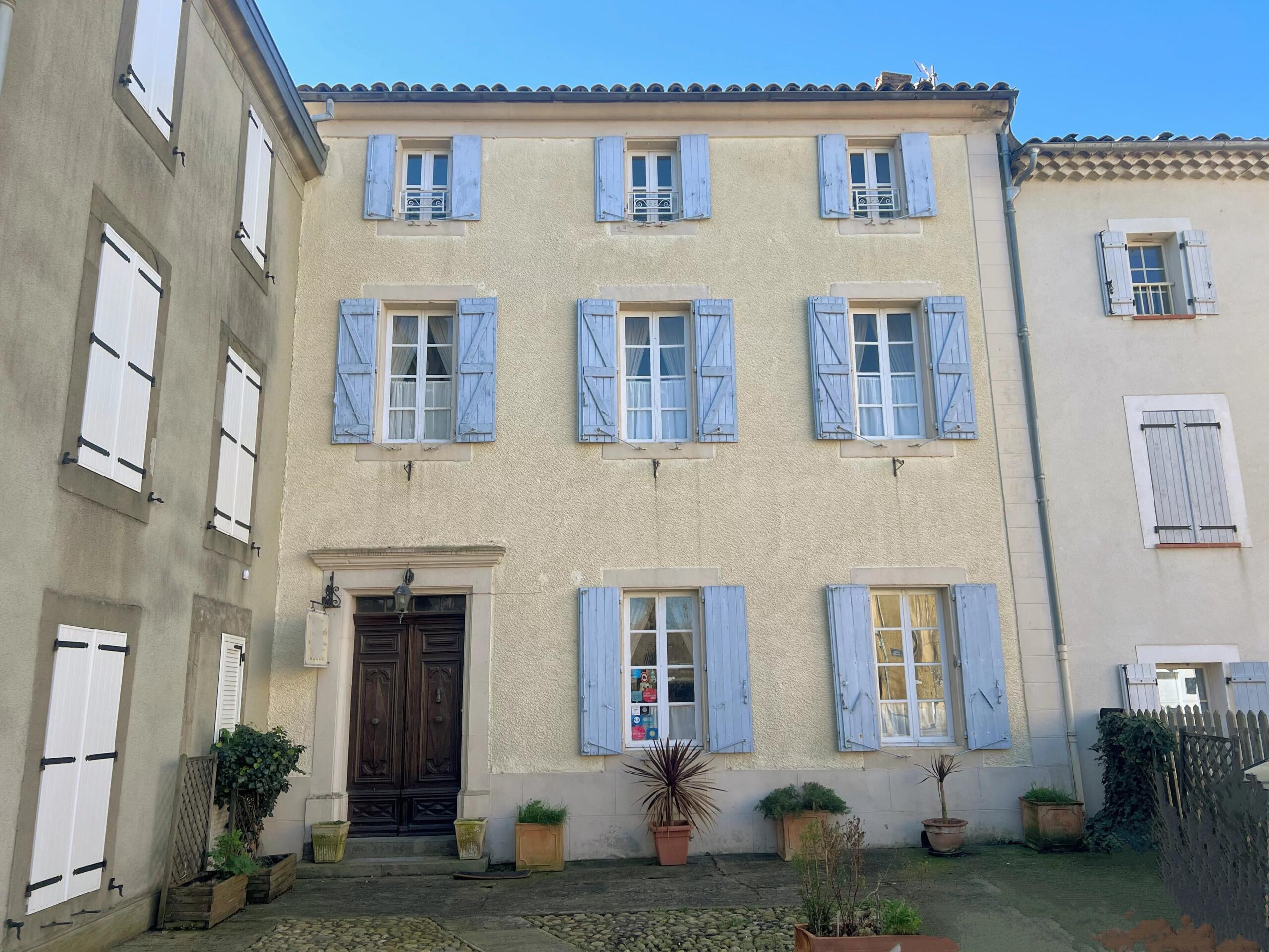 A Collection of Character Buildings with Principal Residence, Guest House and Mature Gardens, Occitanie – France – BVI83459