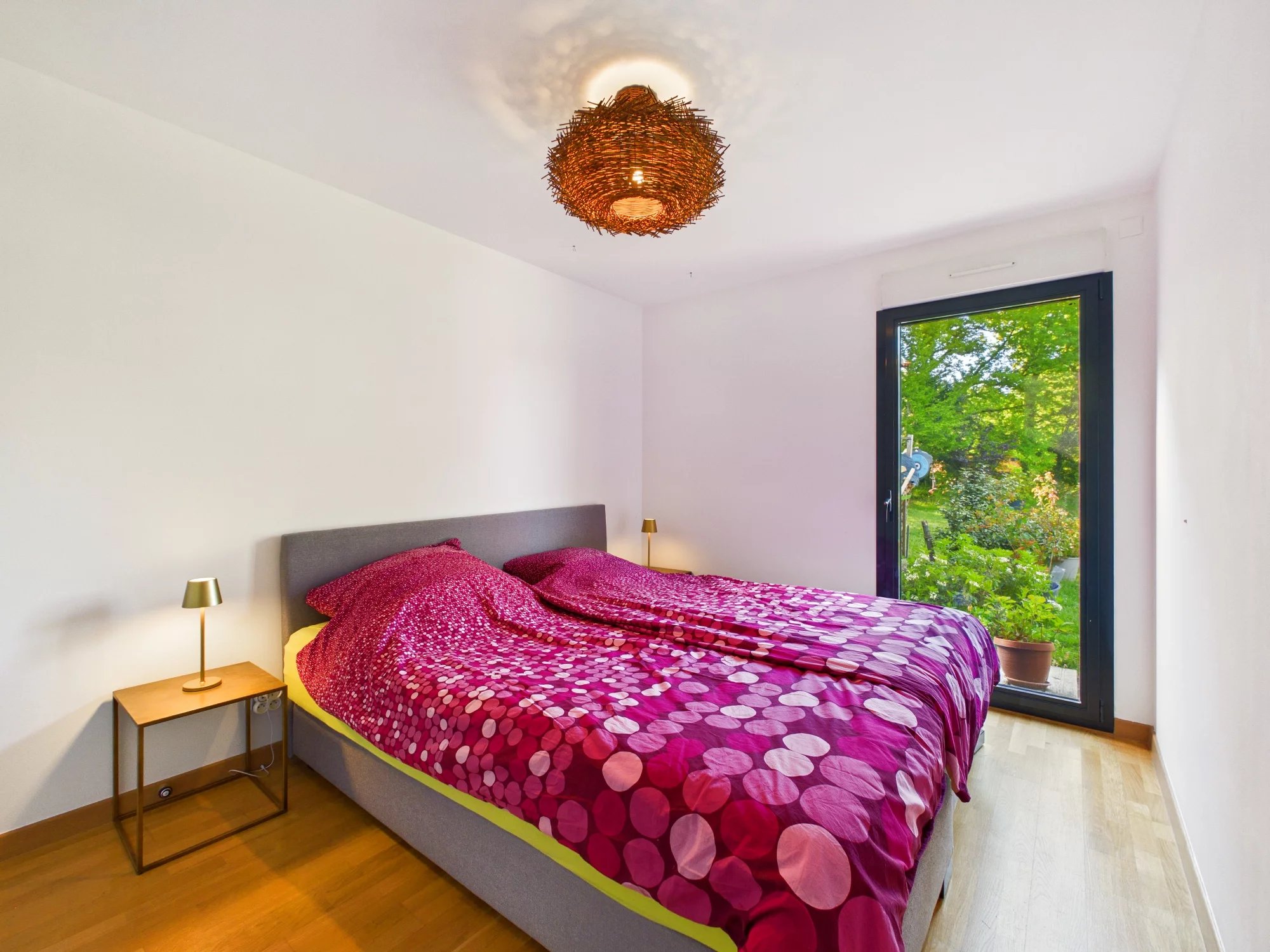 Stunning architect designed home with open views over the Lot vineyards, Midi-Pyrénées – France – BVI84784