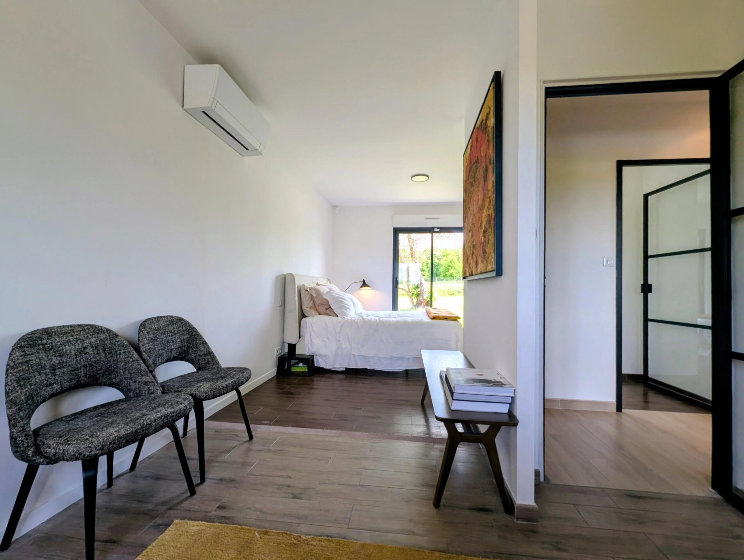 Architect-designed home with pool close to the bastide of Monflanquin, Aquitaine – France – BVI84932