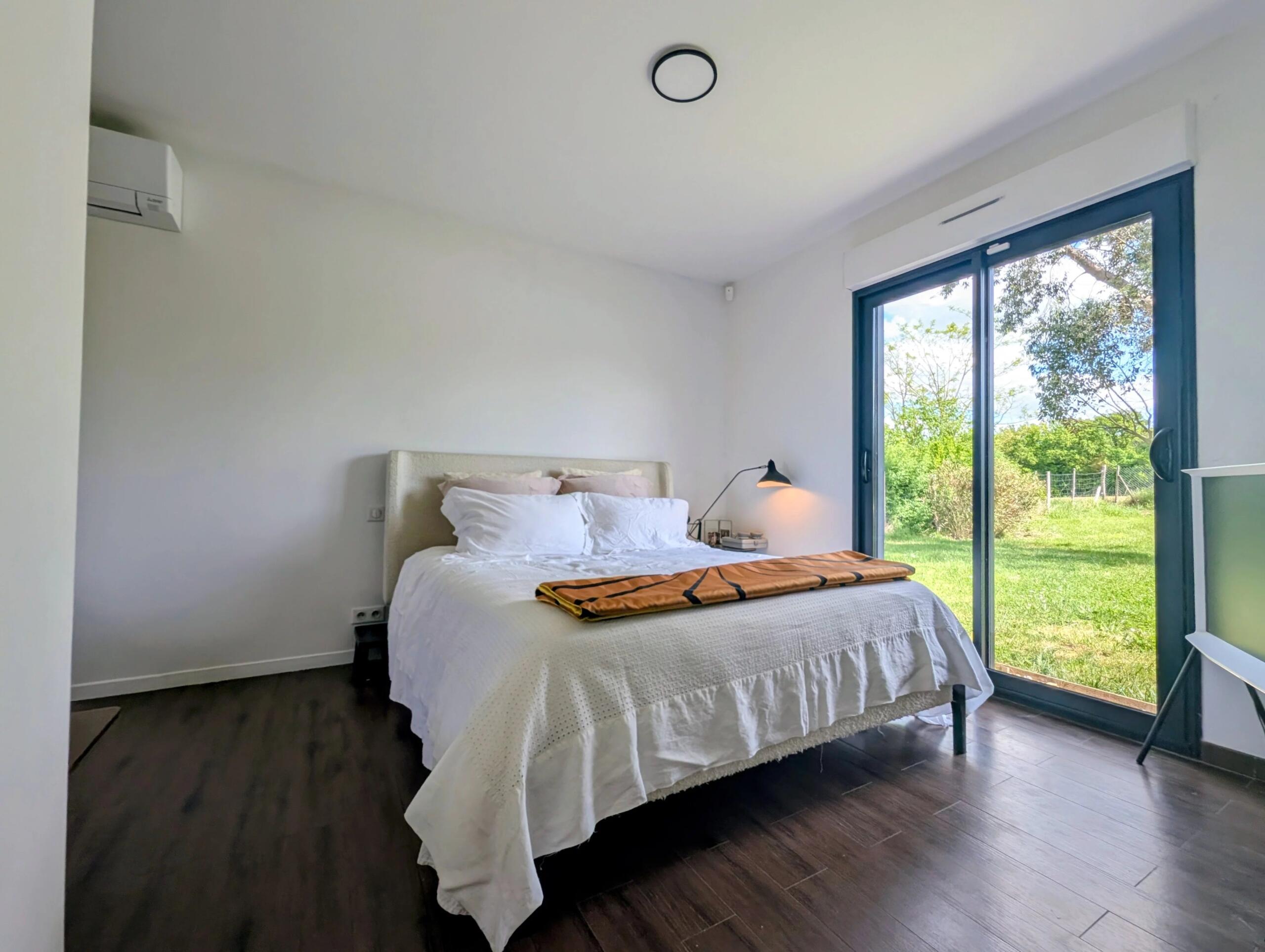 Architect-designed home with pool close to the bastide of Monflanquin, Aquitaine – France – BVI84932