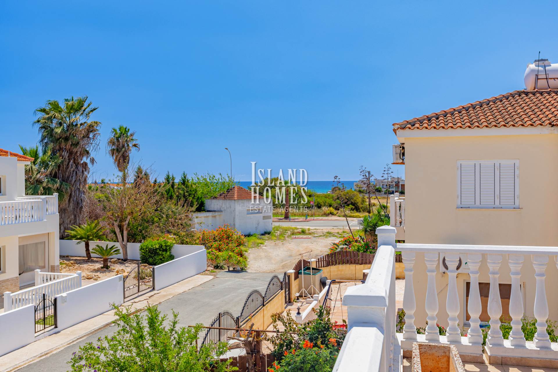 3 bedroom Villa in Ayia Thekla, Famagusta, Cyprus – BsT109