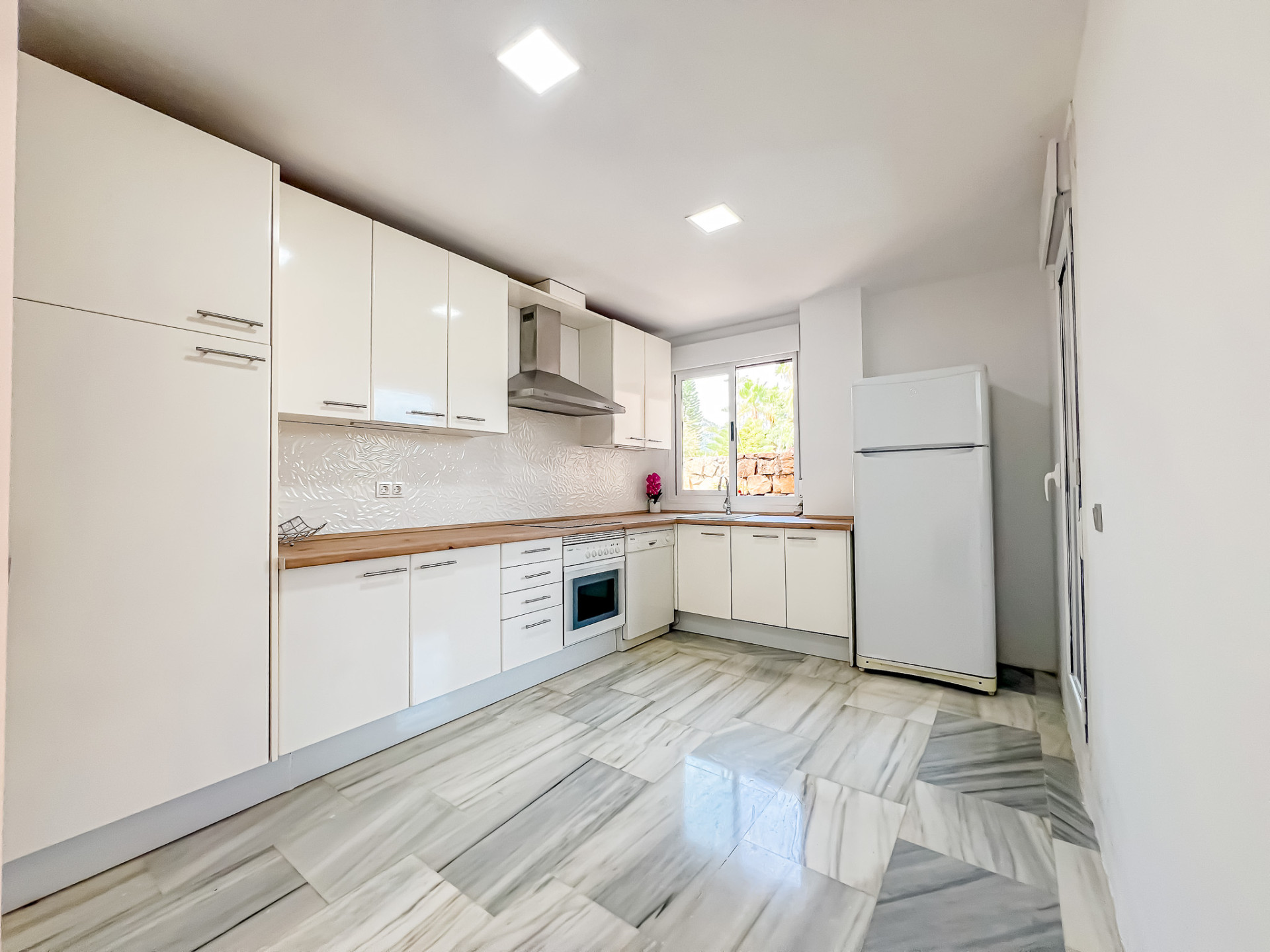 4 bedroom House in Benahavis, Malaga, Spain – 428-04456P