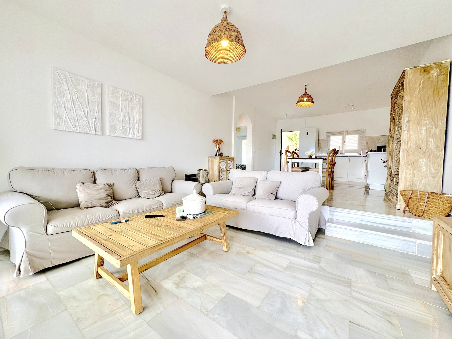 2 bedroom Apartment in Marbella, Malaga, Spain – 428-05390P