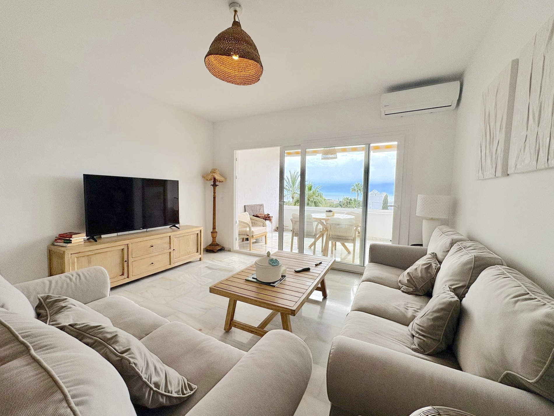 2 bedroom Apartment in Marbella, Malaga, Spain – 428-05390P