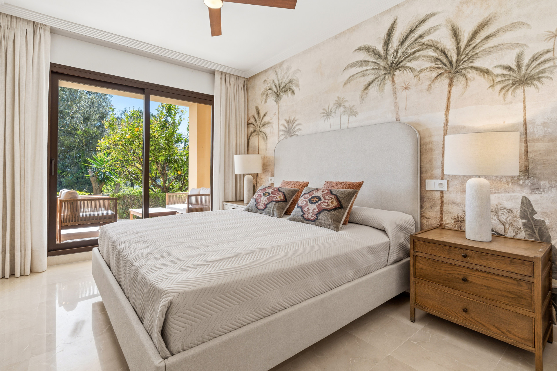 3 bedroom Ground Floor Apartment in Benahavis, Malaga, Spain – 428-05399D