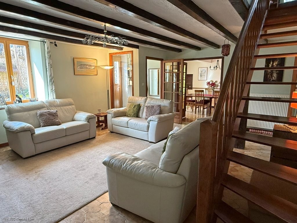 4 bedroom House in Sauze-Vaussais, Sauzé-Vaussais, France – r7471