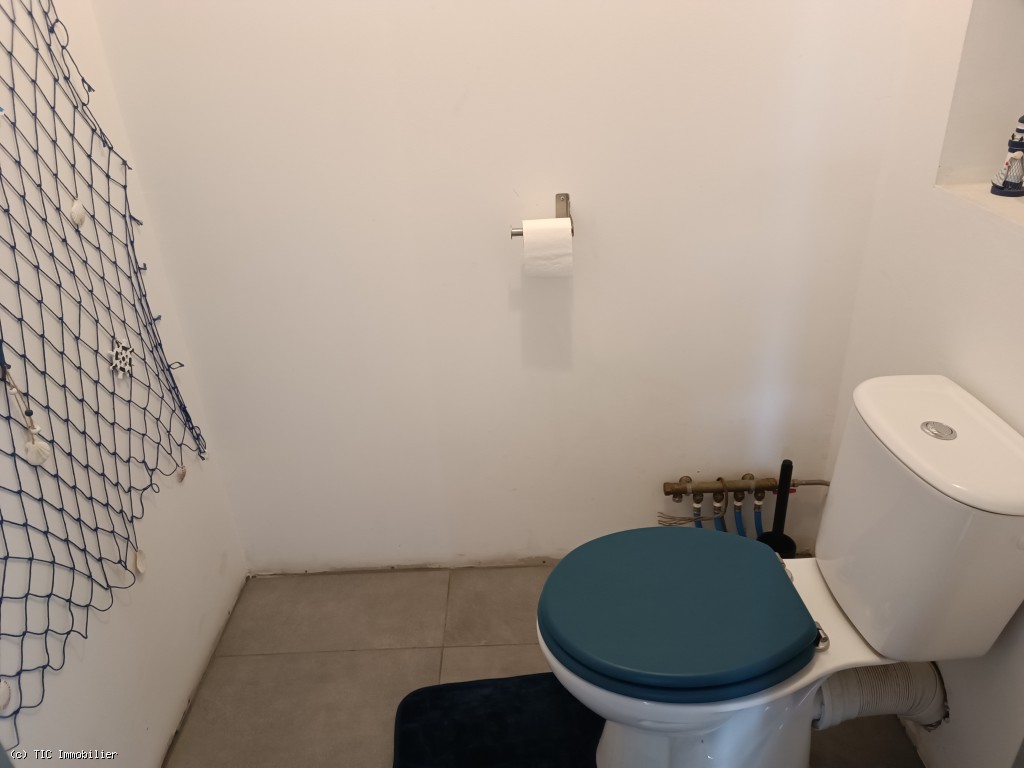 2 bedroom House in Mansle, France – r7467