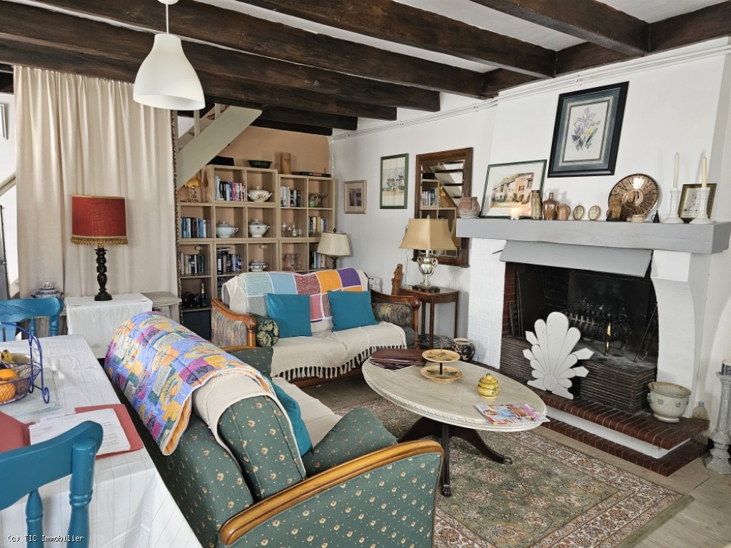 2 bedroom House in Nanteuil-En-Vallee, Nanteuil-En-Vallée, France – r7466