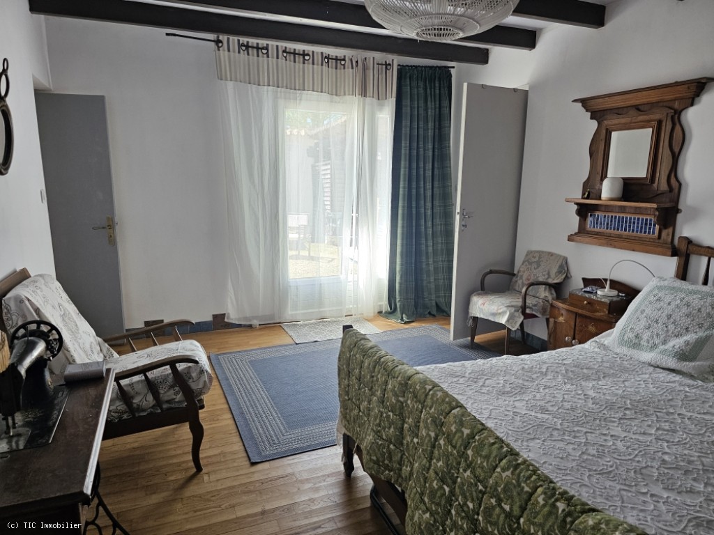 2 bedroom House in Nanteuil-En-Vallee, Nanteuil-En-Vallée, France – r7466