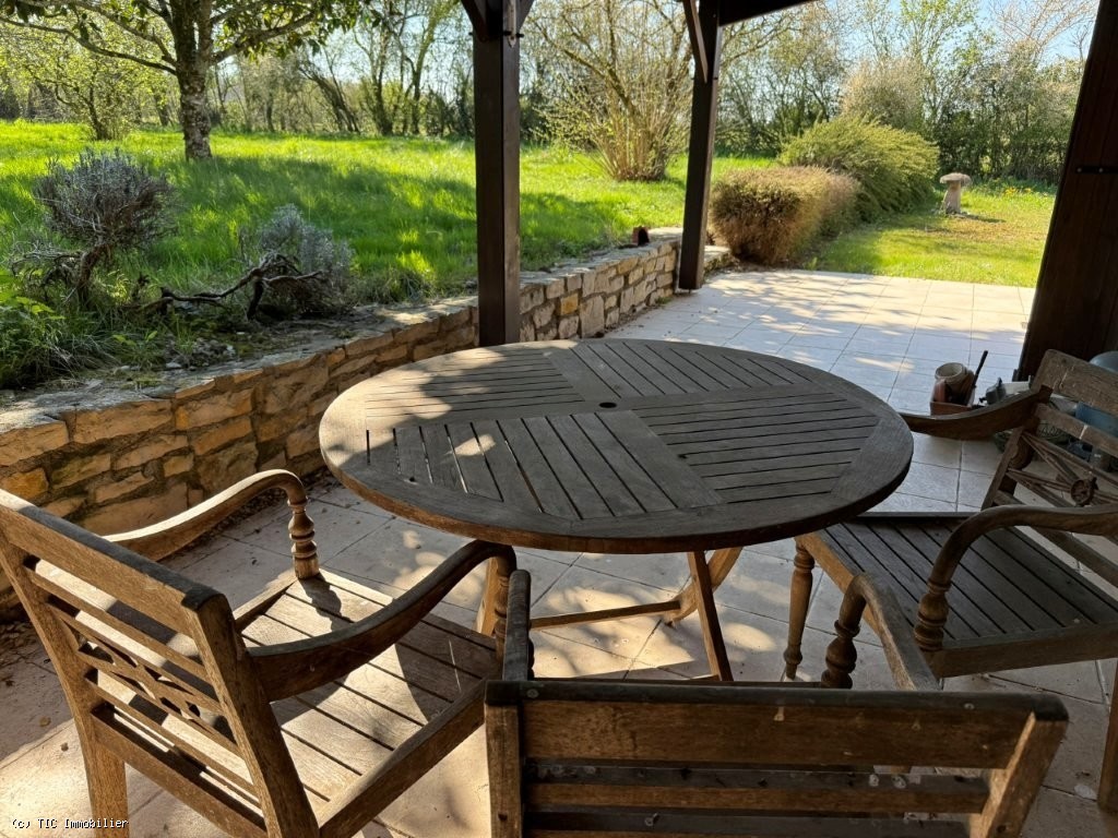 3 bedroom House in Civray, France – r7448