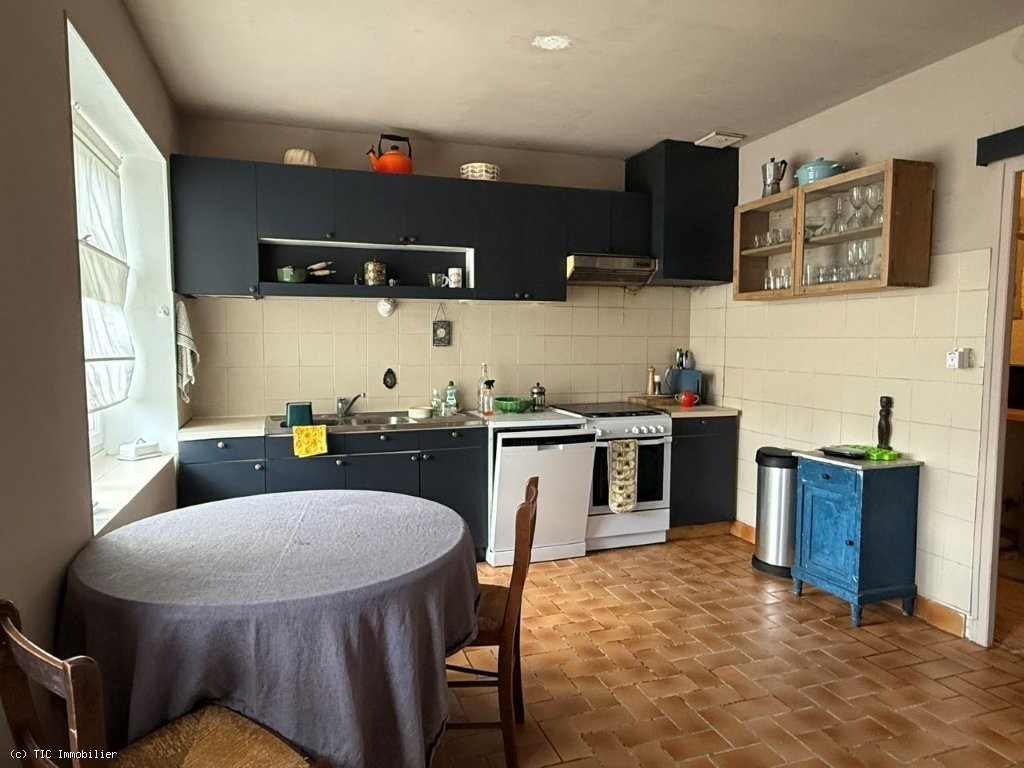 3 bedroom House in Ruffec, France – r7441