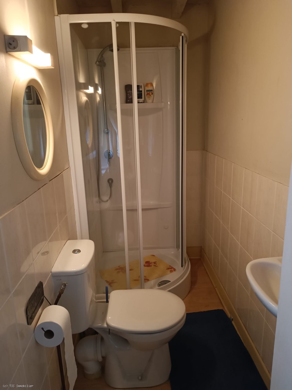 2 bedroom House in Charroux, France – r7380