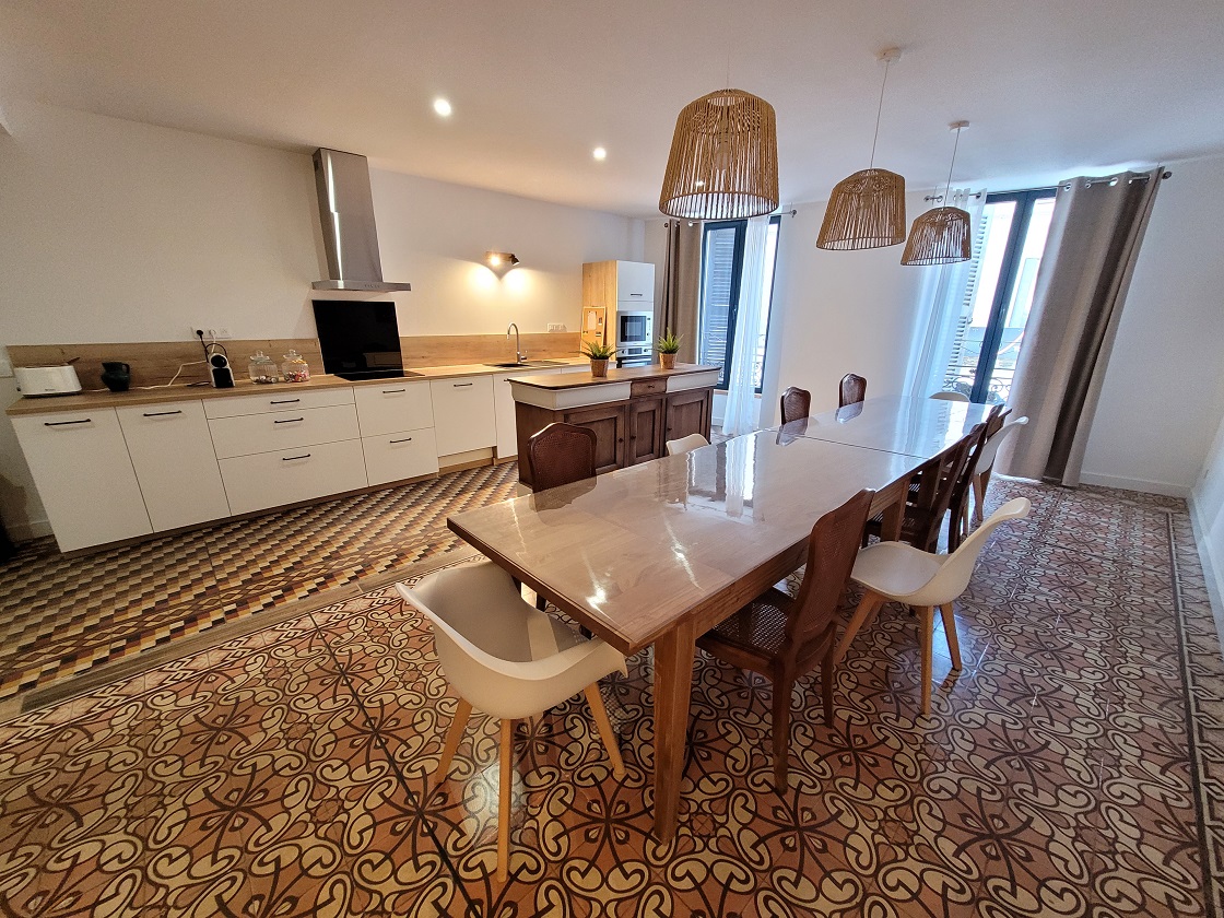 3 bedroom Commercial in Cessenon Sur Orb, Herault, France – s289000ee