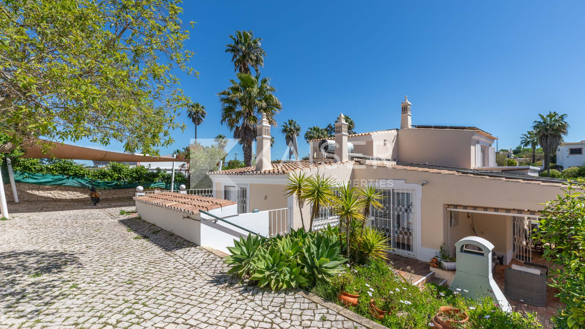 4 bedroom Villa house in Albufeira, Portugal – KP1340