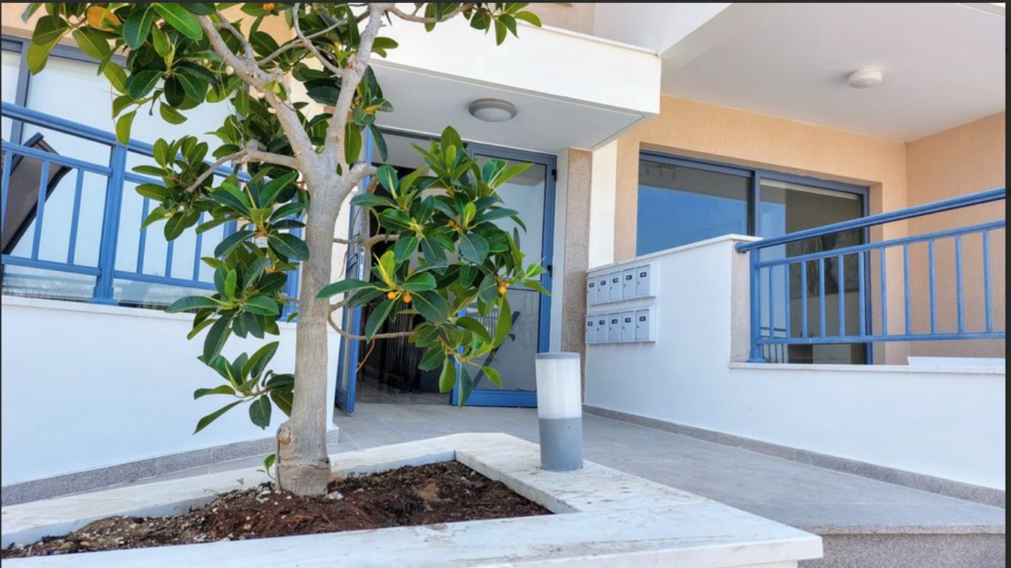 Fully Furnished – 2-Bedroom Apartment with Parking, Geroskipou, Paphos