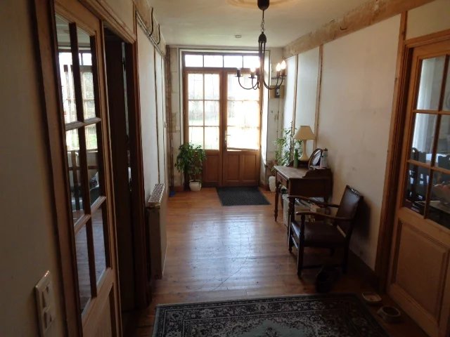 Characterful 4 bedroom village house to finish renovating, Poitou-Charentes – France – BVI76897