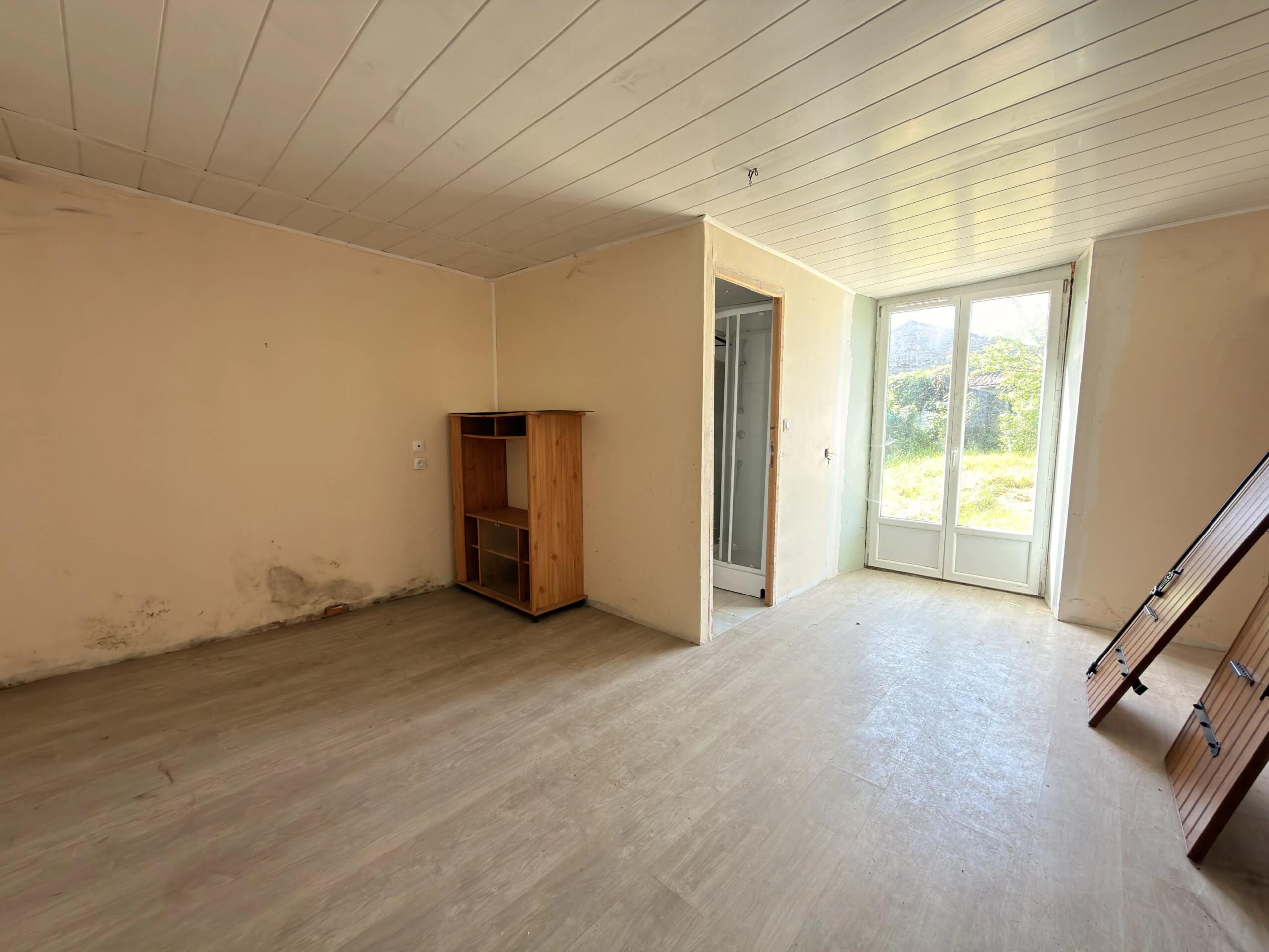 A Blank Canvas to Create Your Dream Home, Poitou-Charentes – France – BVI85281
