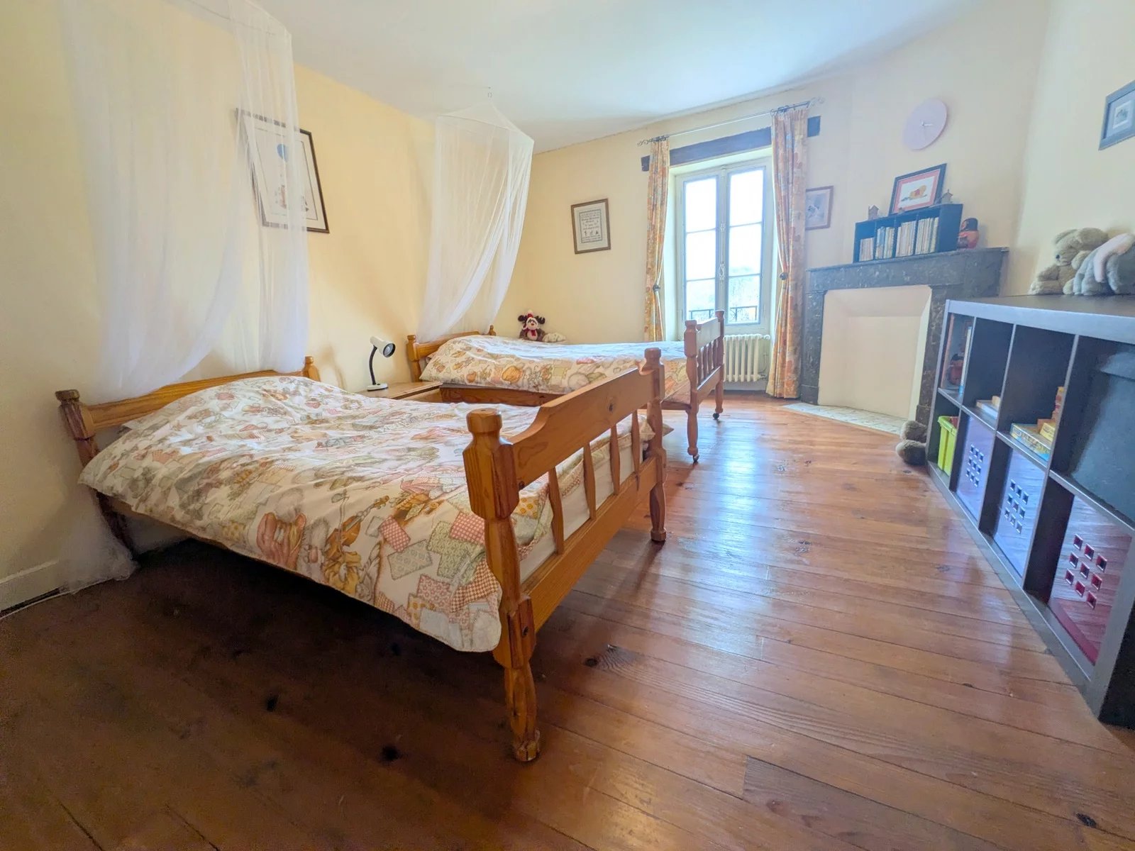 Magnificent charentaise farmhouse and former Cognac distillery, Poitou-Charentes – France – BVI84804