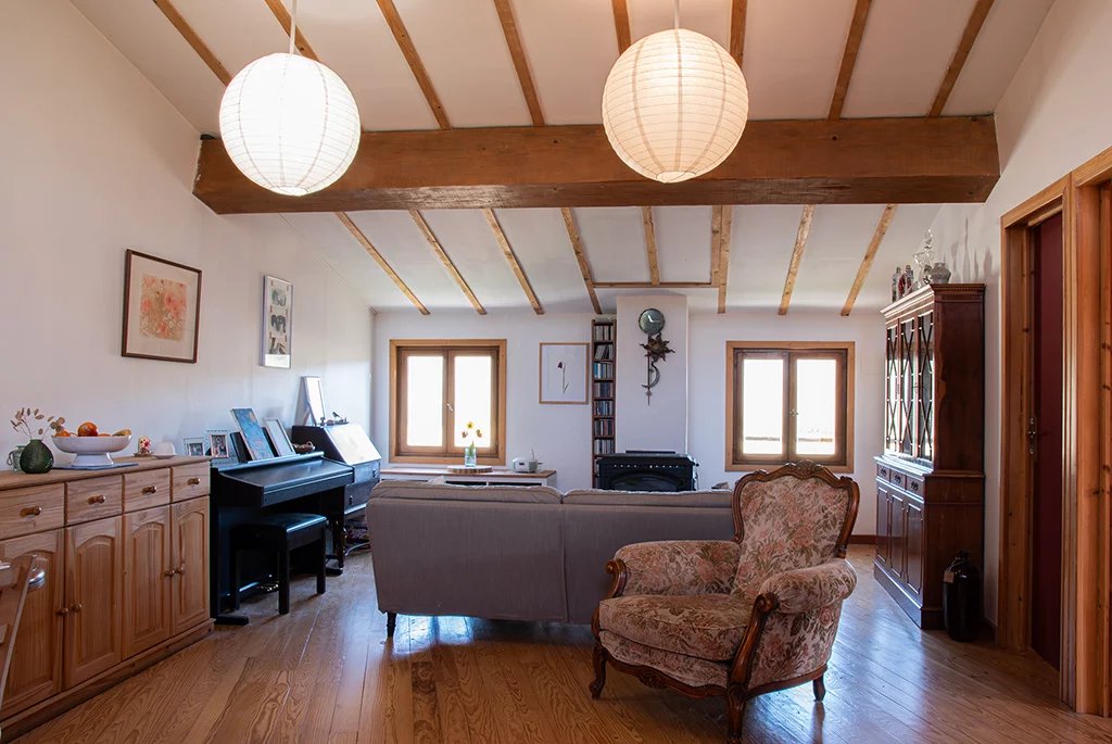 A unique  ‘arty’ and beautiful property in a glorious location, Languedoc-Roussillon – France – BVI81820