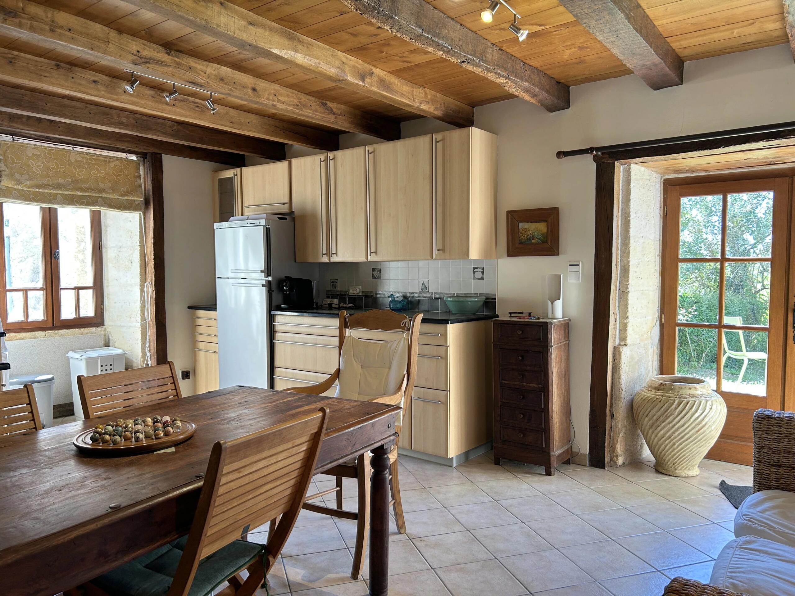 Character stone-built 4 bed property, Aquitaine – France – BVI85349