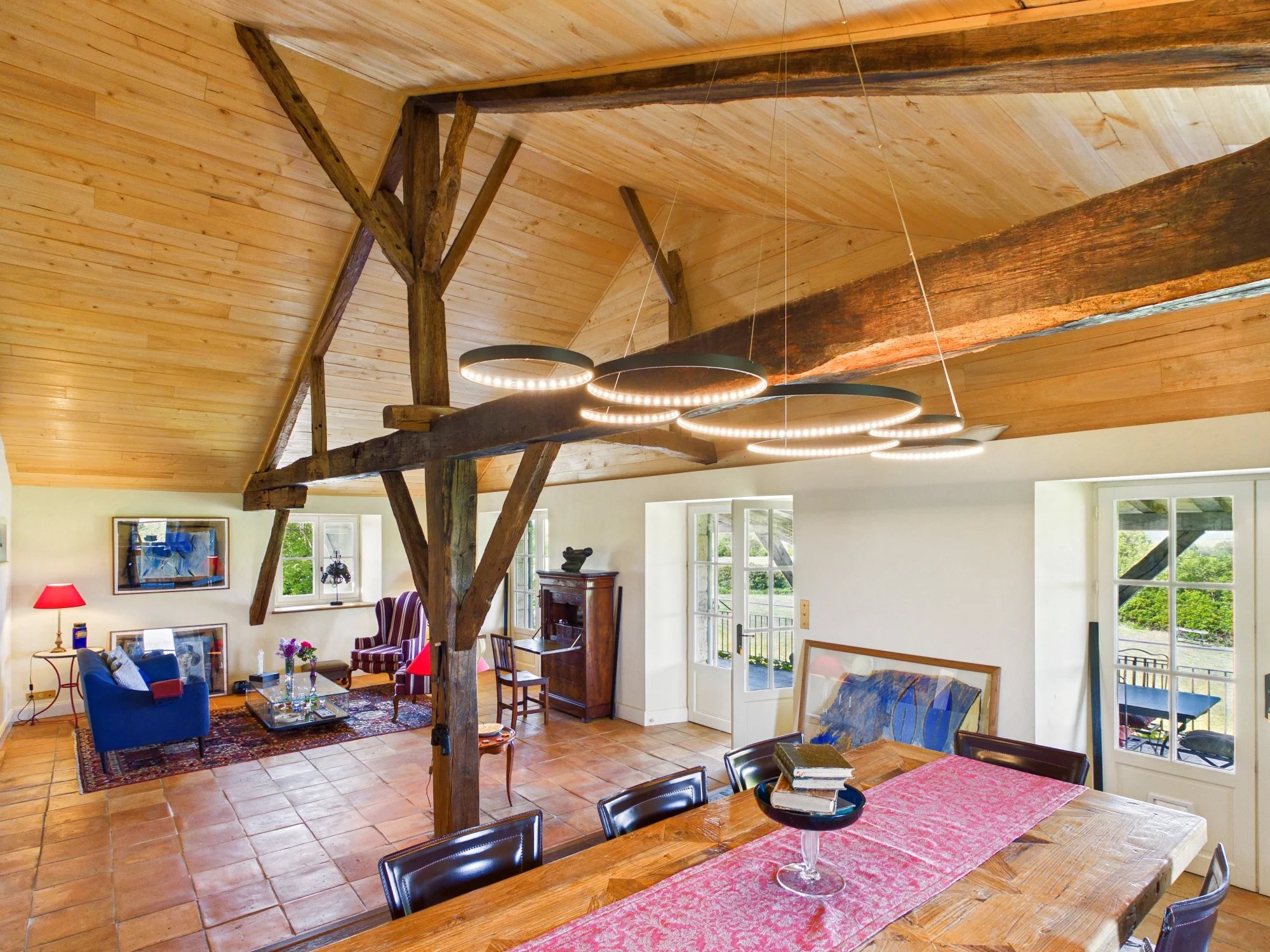 Elegant Barn Conversion with Guest House, 14m Pool and 360° Panoramic Views – Close to Eymet, Aquitaine – France – BVI85208