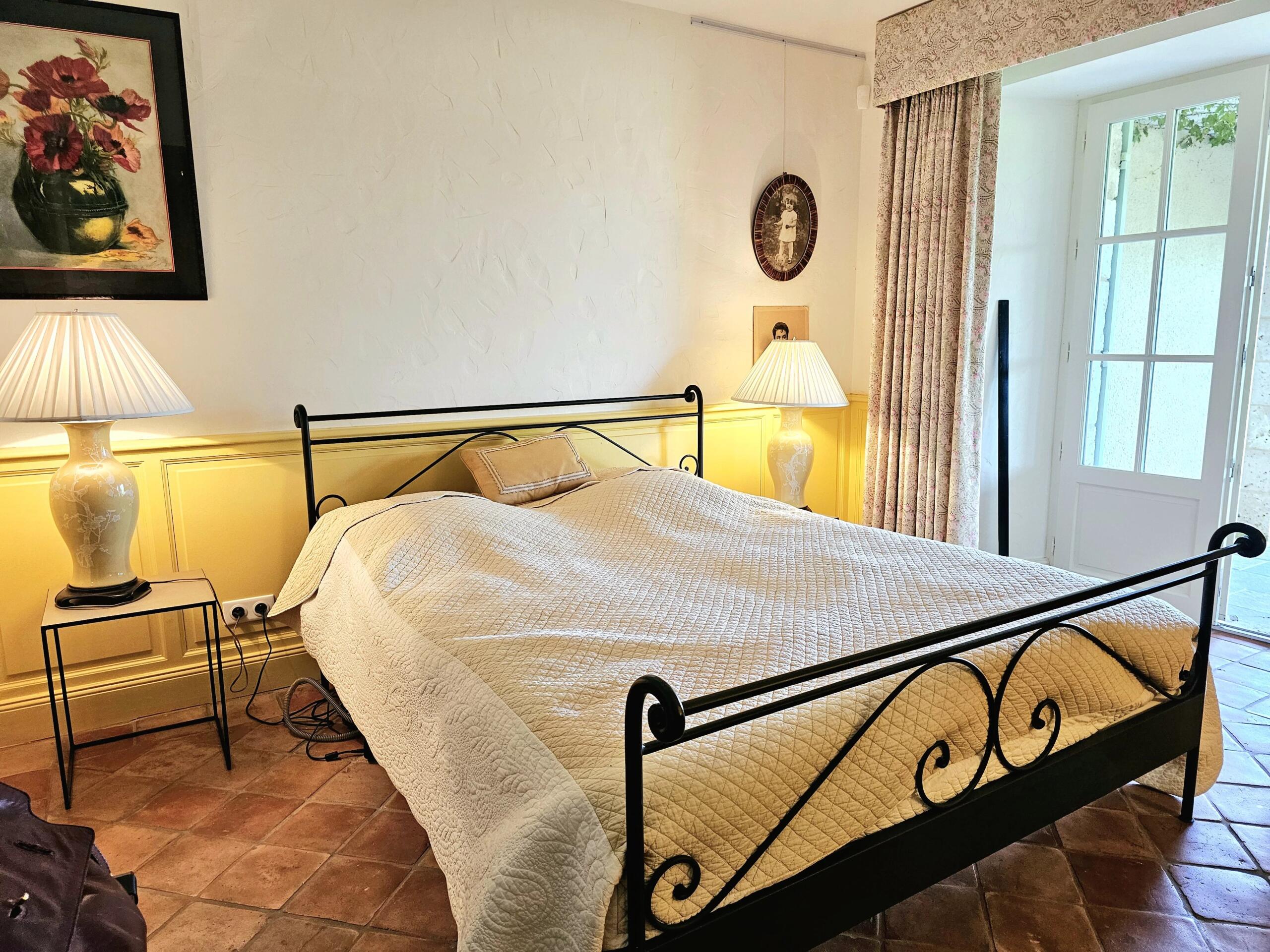 Elegant Barn Conversion with Guest House, 14m Pool and 360° Panoramic Views – Close to Eymet, Aquitaine – France – BVI85208