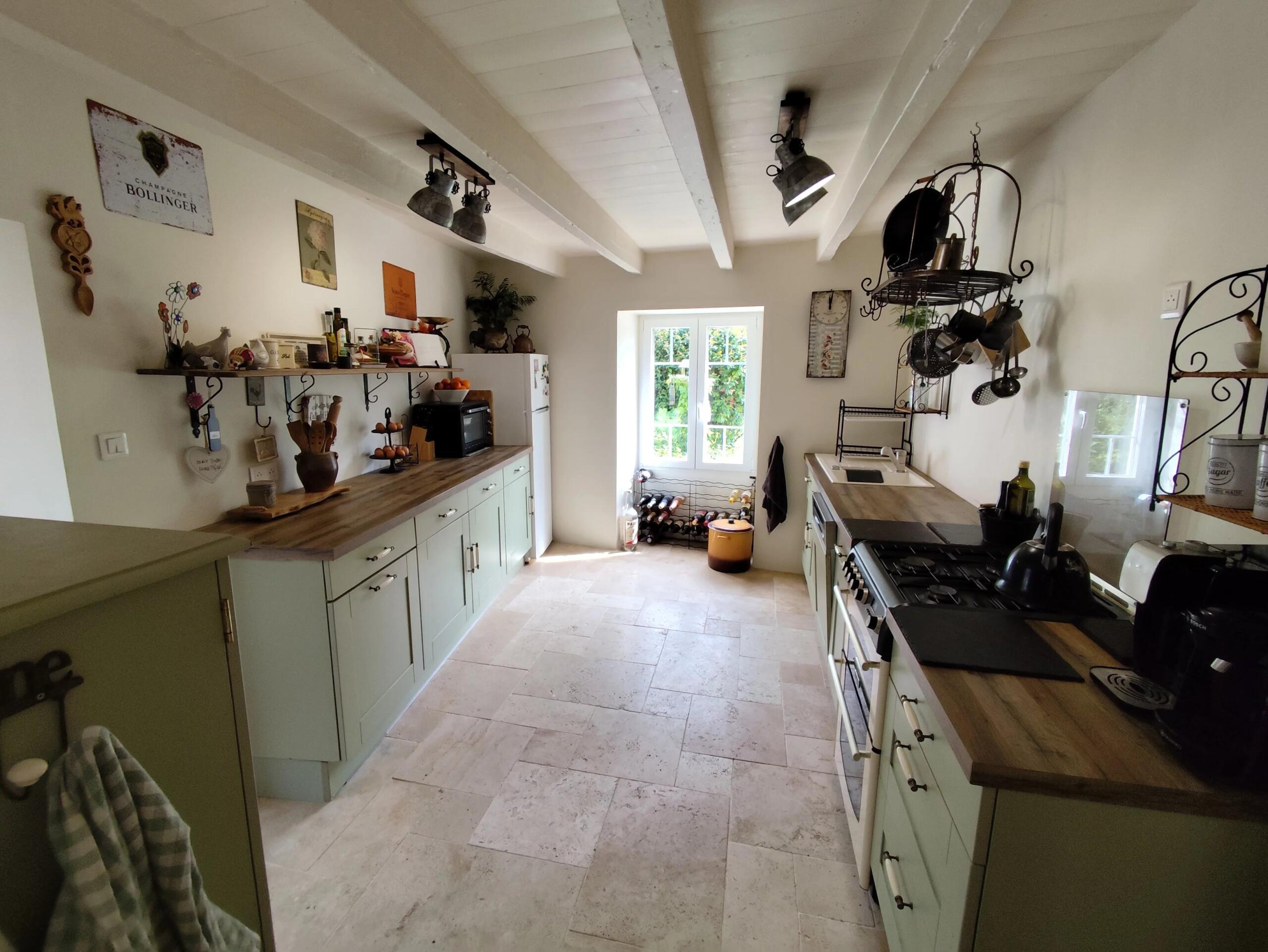 Gorgeous two-bedroom cottage set within beautifully landscaped gardens., Poitou-Charentes – France – BVI85204