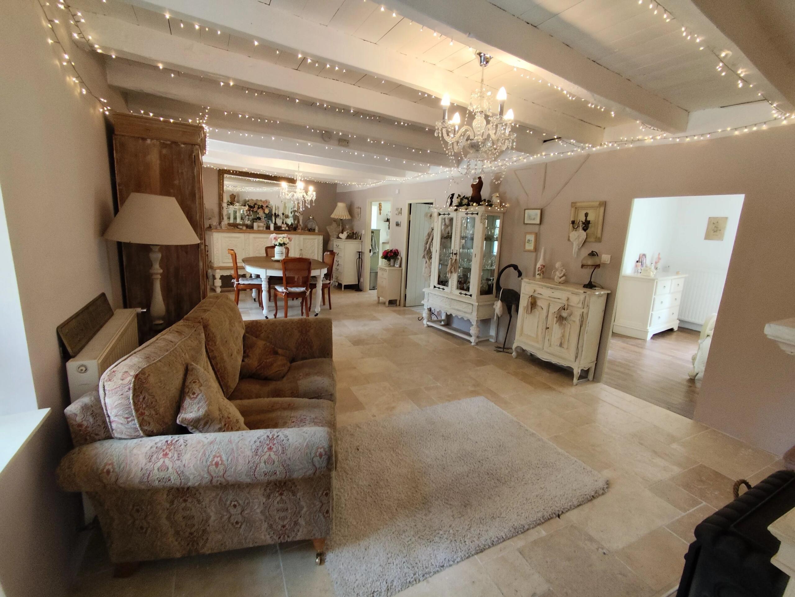 Gorgeous two-bedroom cottage set within beautifully landscaped gardens., Poitou-Charentes – France – BVI85204