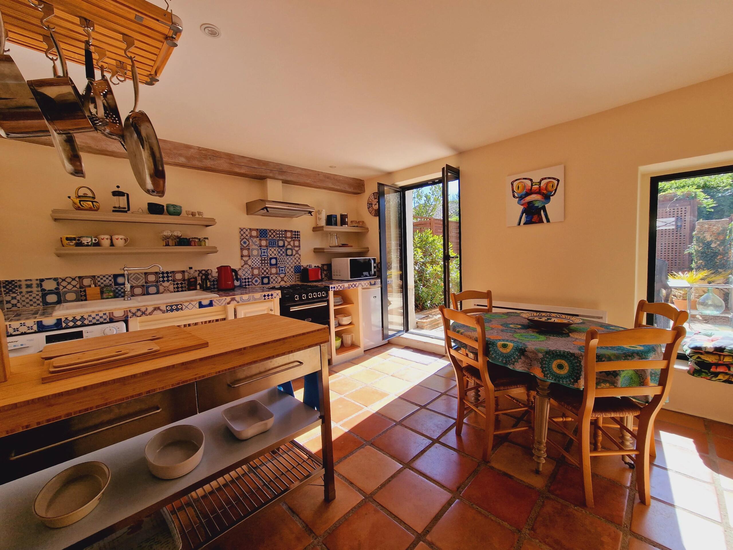 Immaculate fully-renovated charming terraced house with courtyard in Eymet, Aquitaine – France – BVI72484