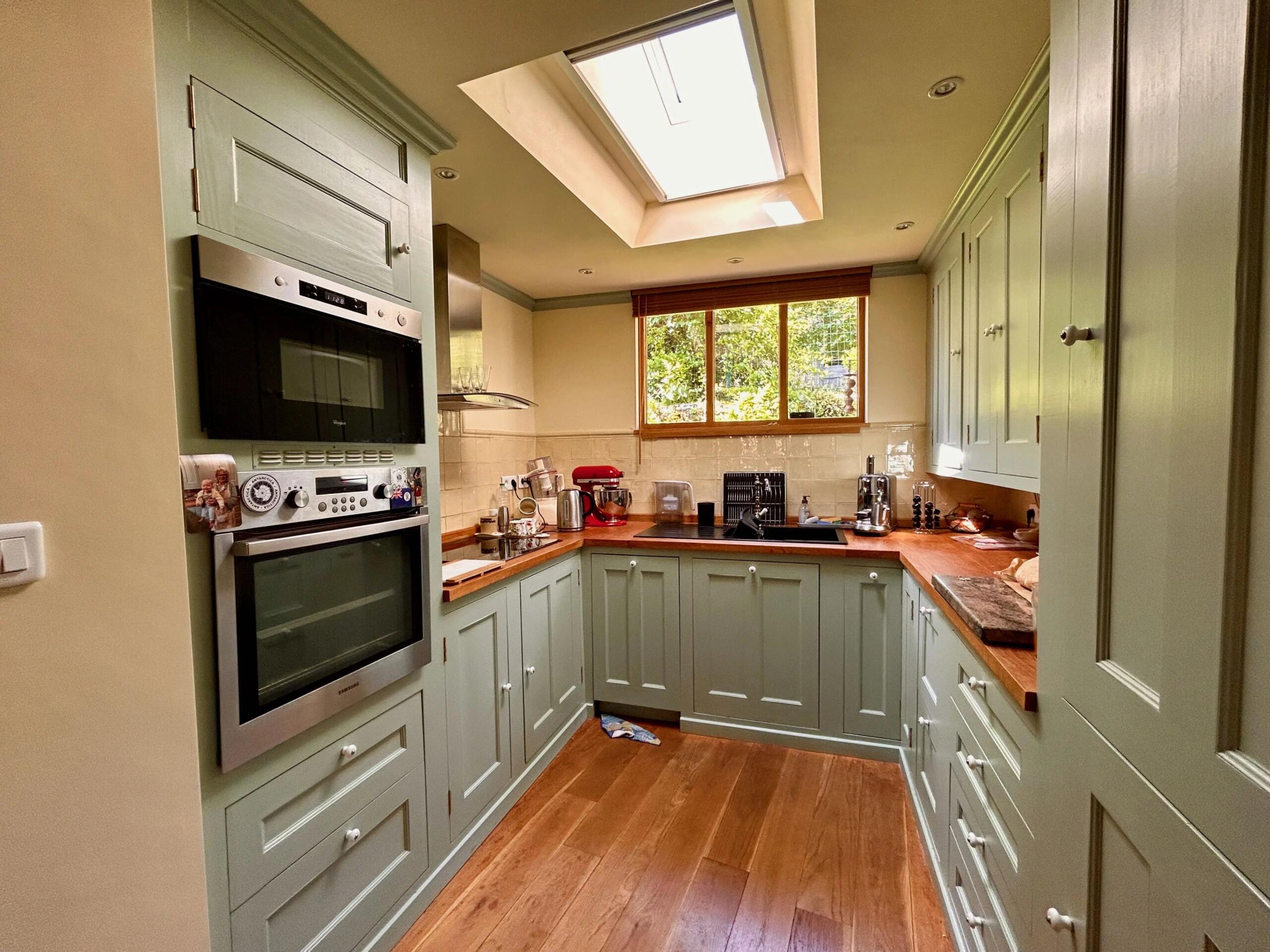 Beautifully renovated stone house with terrace in popular village setting, Midi-Pyrénées – France – BVI85360