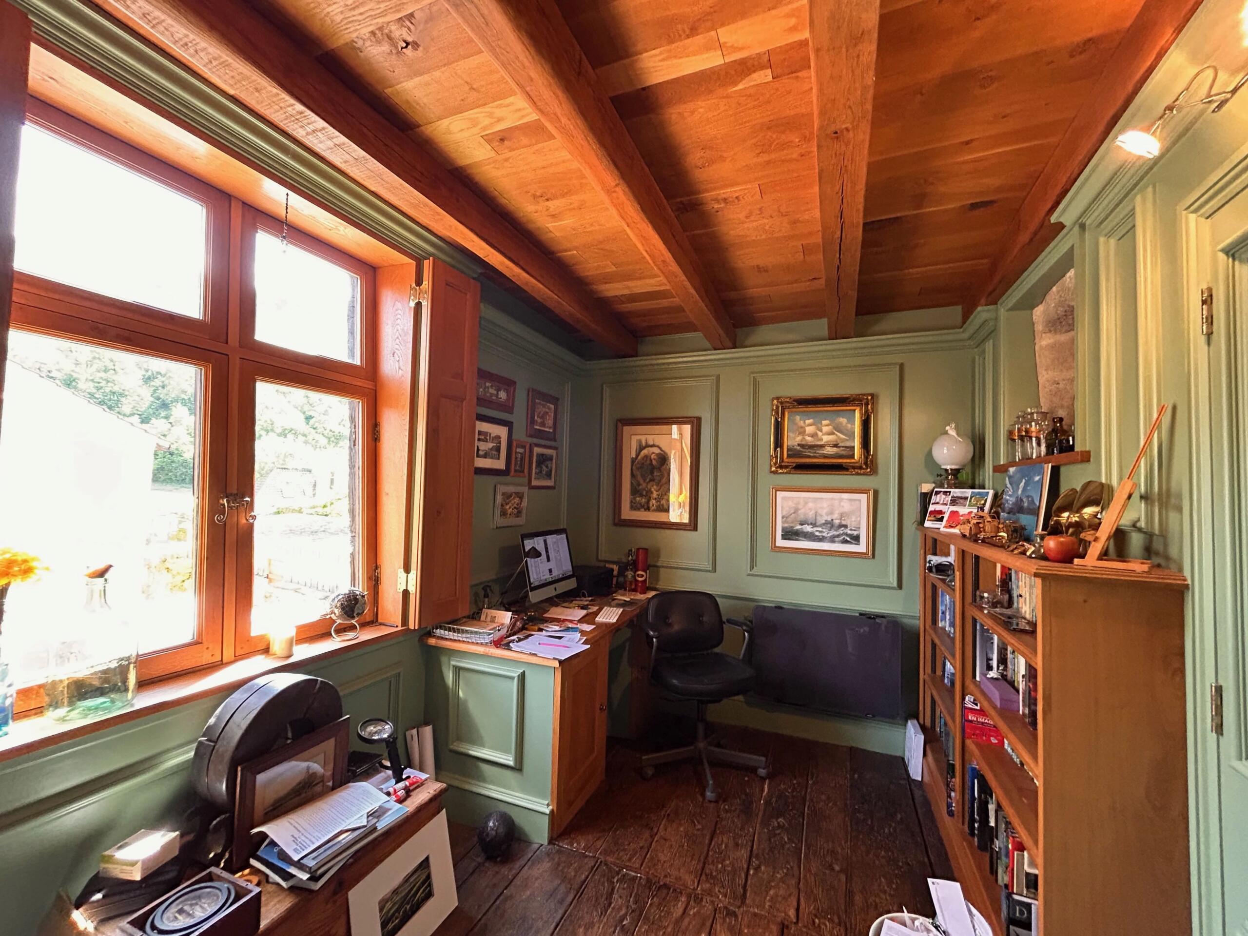 Beautifully renovated stone house with terrace in popular village setting, Midi-Pyrénées – France – BVI85360