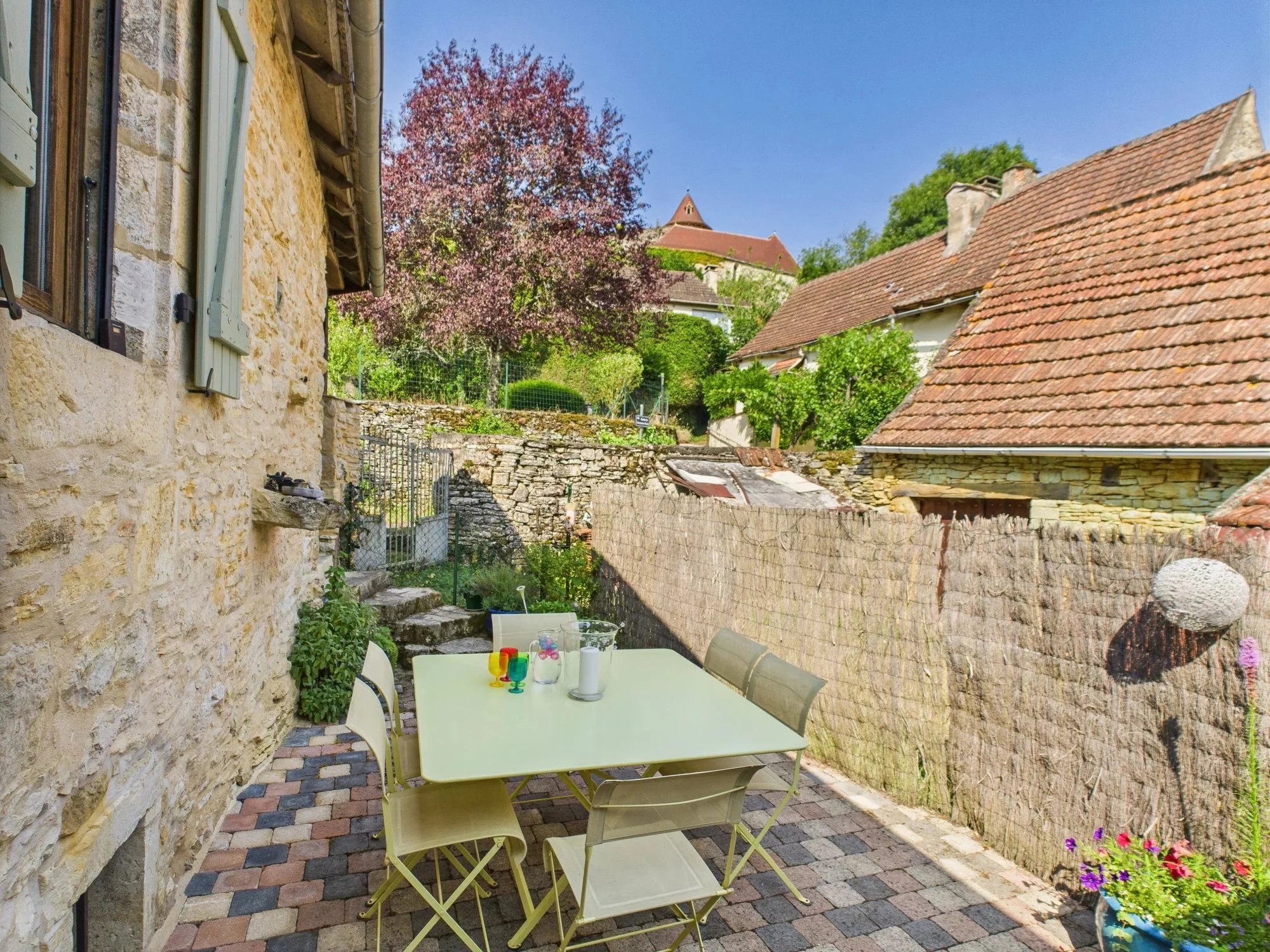 Beautifully renovated stone house with terrace in popular village setting, Midi-Pyrénées – France – BVI85360