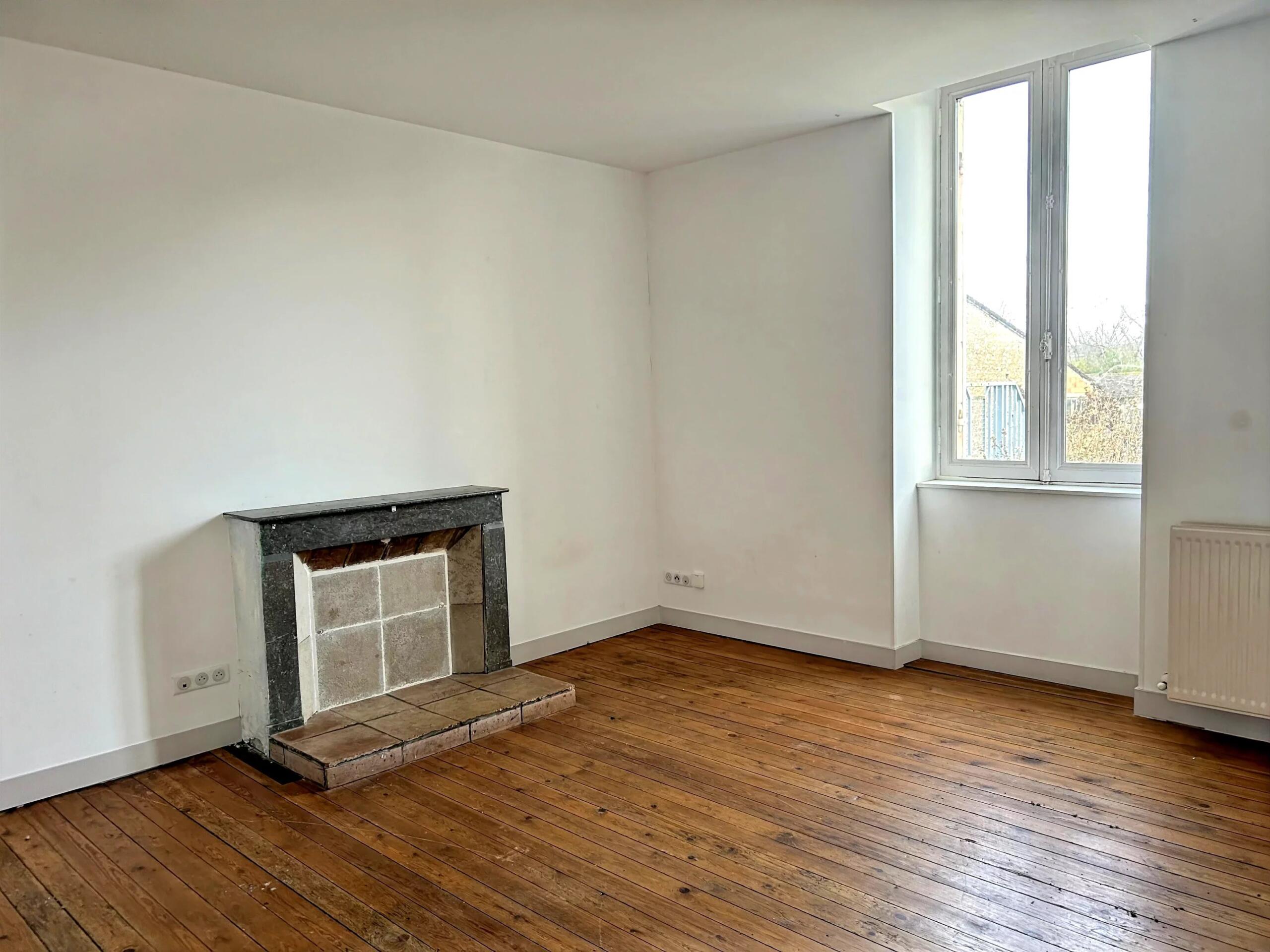 Former Stone School in the Heart of Lot-et-Garonne, Aquitaine – France – BVI84443