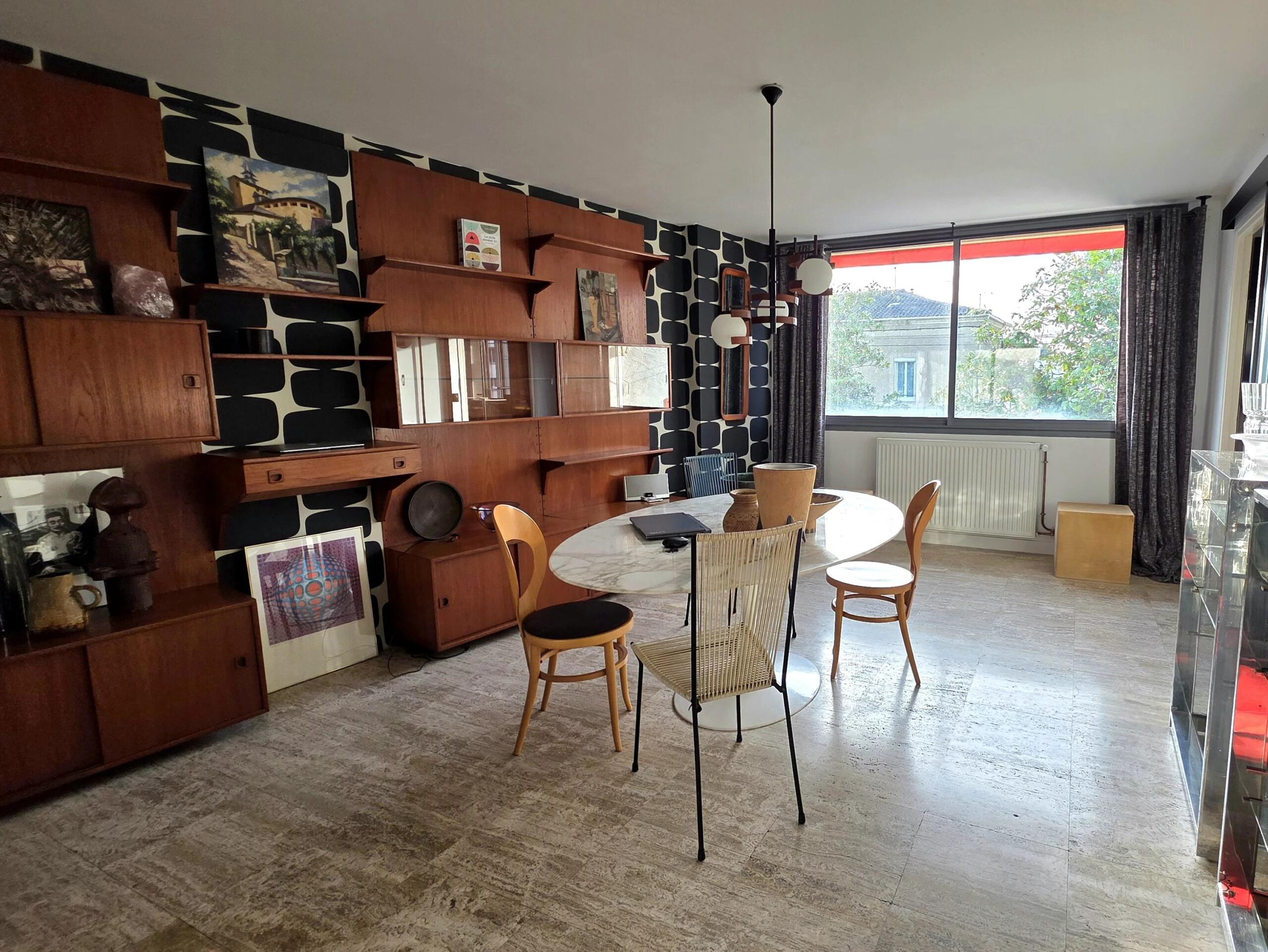 The Perfect Lifestyle Property – Business Below, Dream Home Above, Aquitaine – France – BVI85435