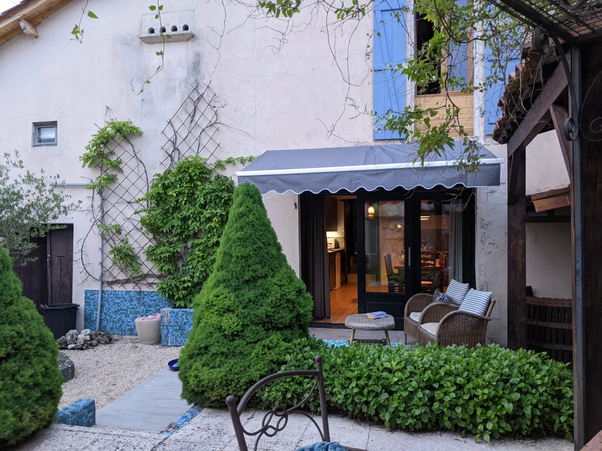 Charming country house with separate studio and pool, Poitou-Charentes – France – BVI79793