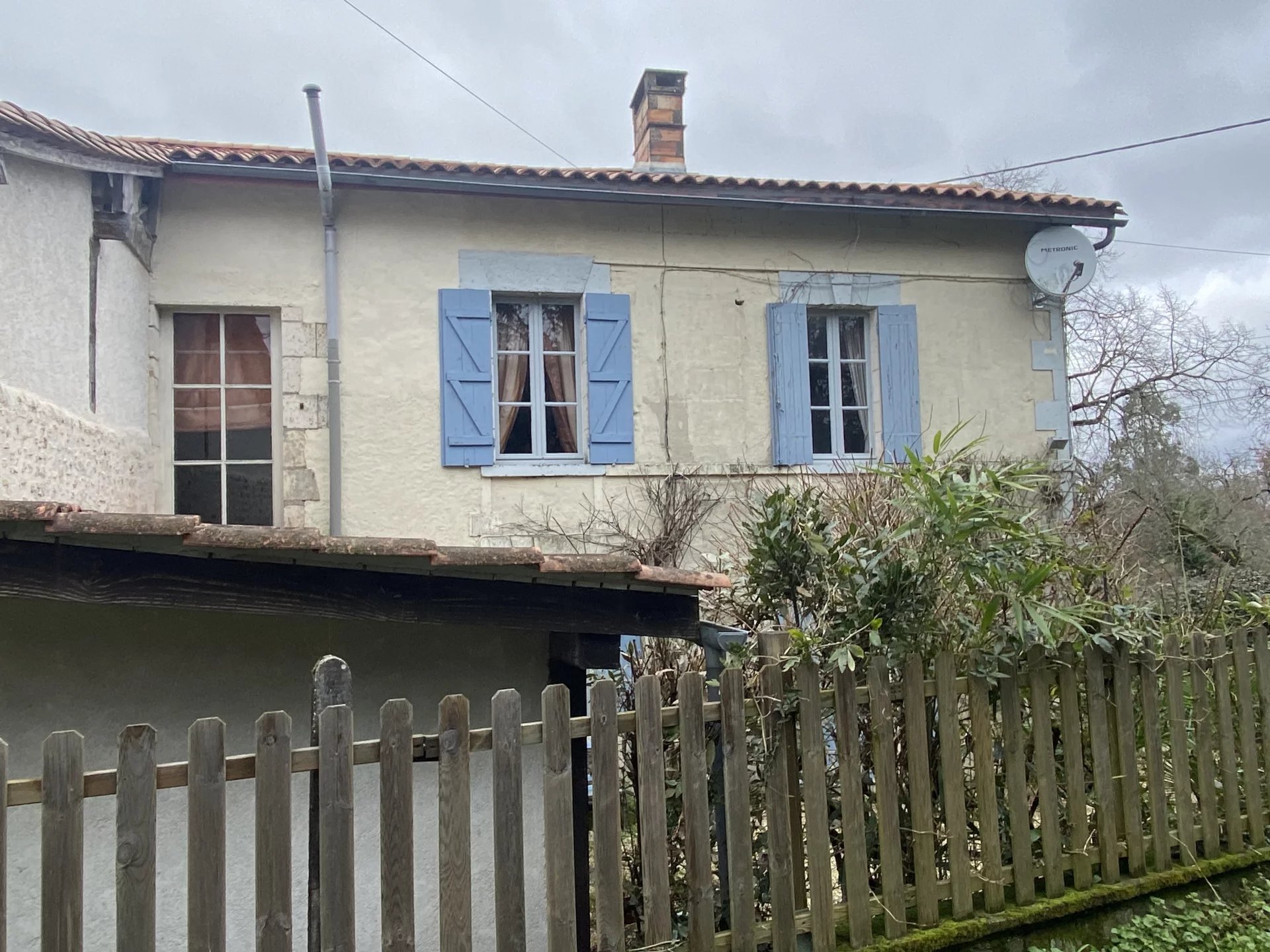 Charming country house with separate studio and pool, Poitou-Charentes – France – BVI79793