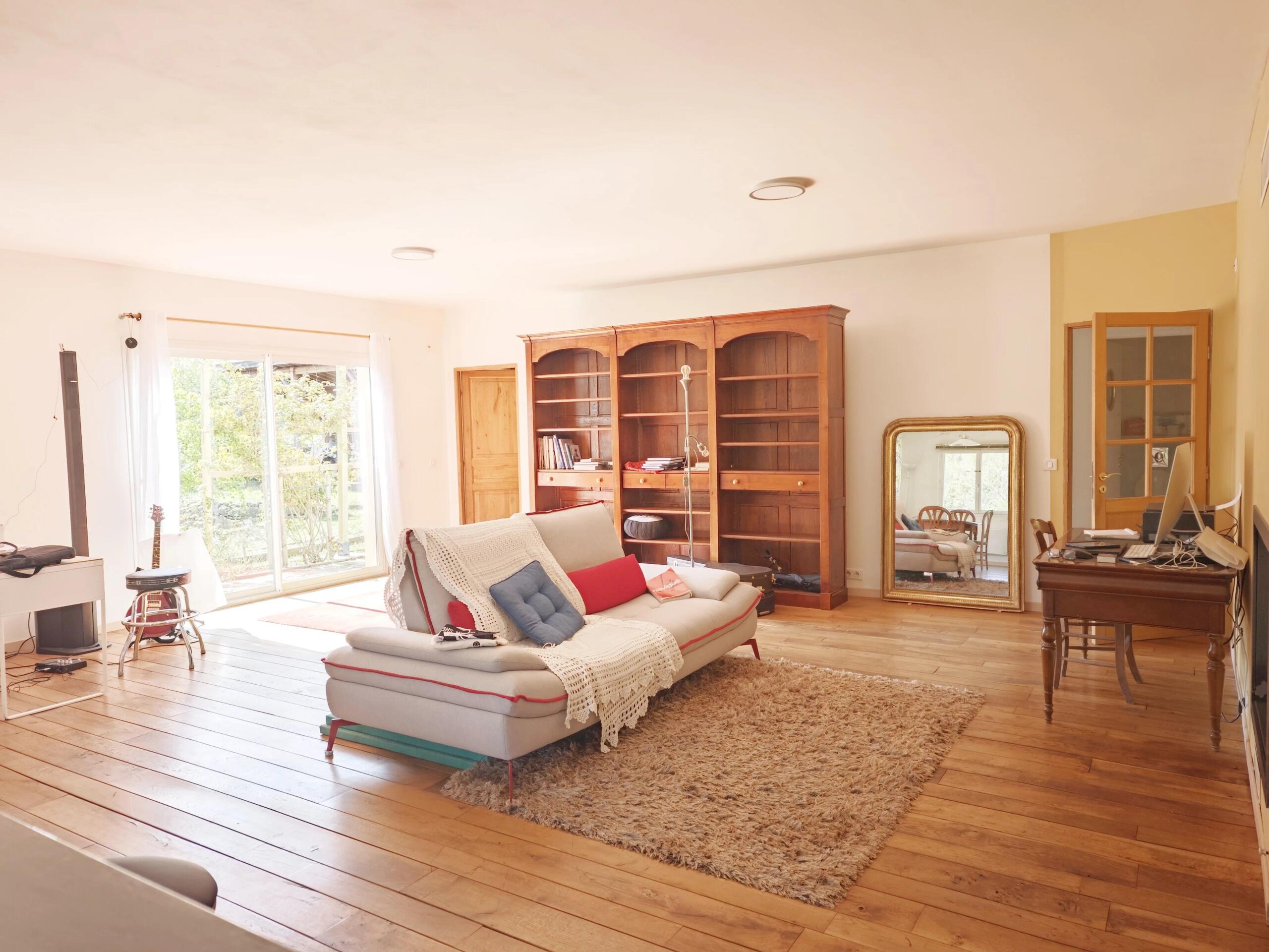 Spacious single story villa with large garden and superb views, Provence-Alpes-Côte d’Azur – France – BVI85007