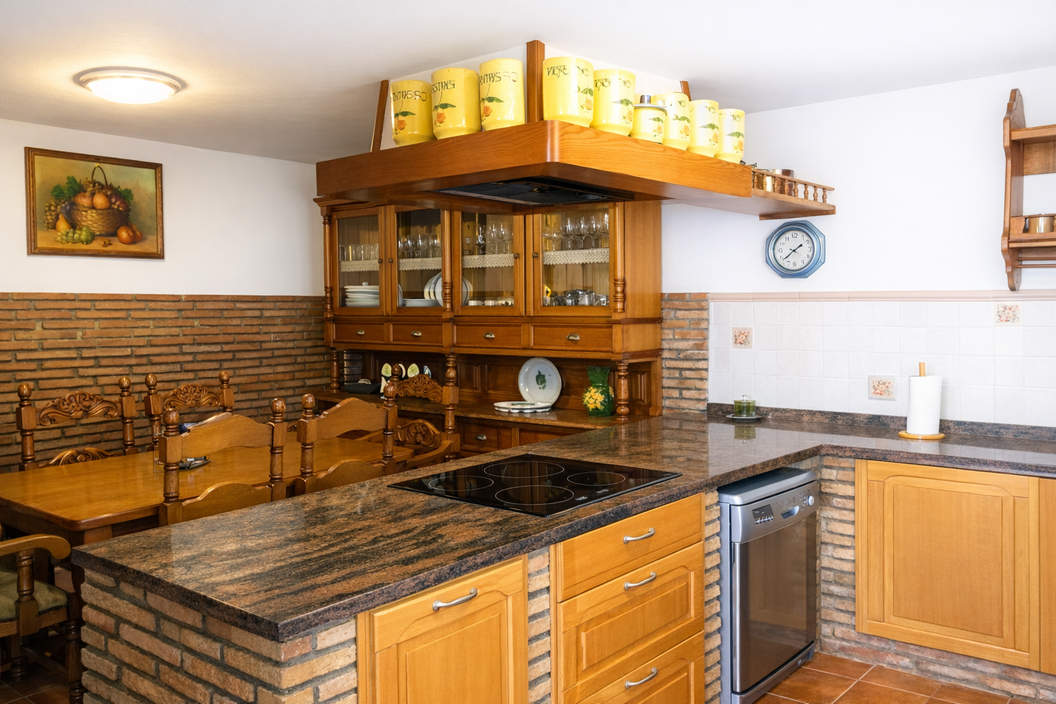 6 bedroom Semi Detached House in San Pedro De Alcantara, Malaga, Spain – 428-05167P