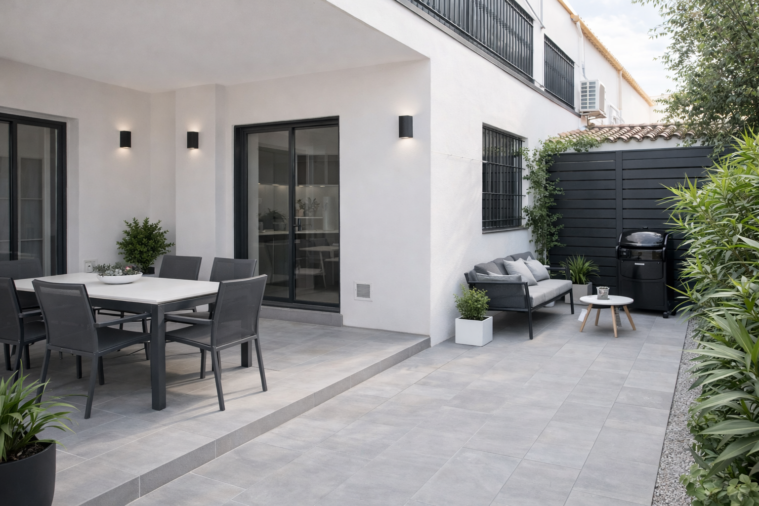 6 bedroom Semi Detached House in San Pedro De Alcantara, Malaga, Spain – 428-05368P-DUP