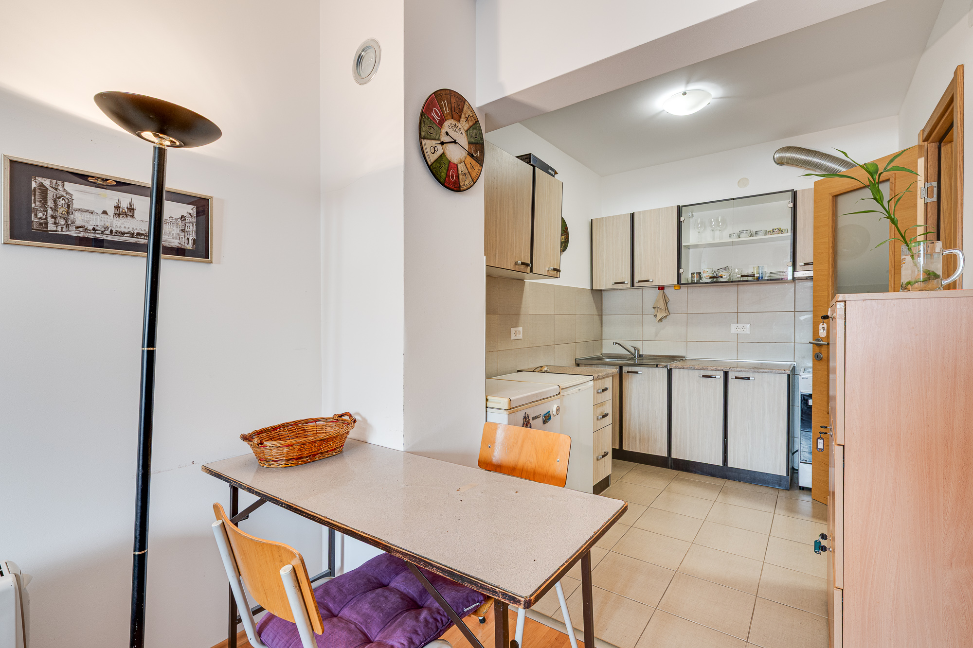 47 m² | 2-Room Apartment with 1 Bedroom and Balcony for Sale