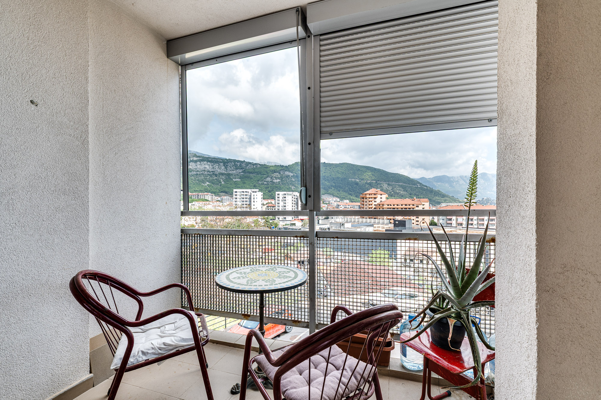 47 m² | 2-Room Apartment with 1 Bedroom and Balcony for Sale