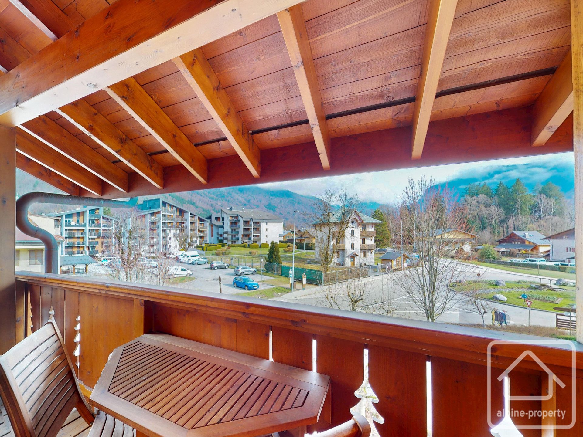 3 Bedroom Duplex Centrally Located In Samoens With Underground Garage And Cave, 20m From The Ski Bus And Local Mini Market – EPICEA